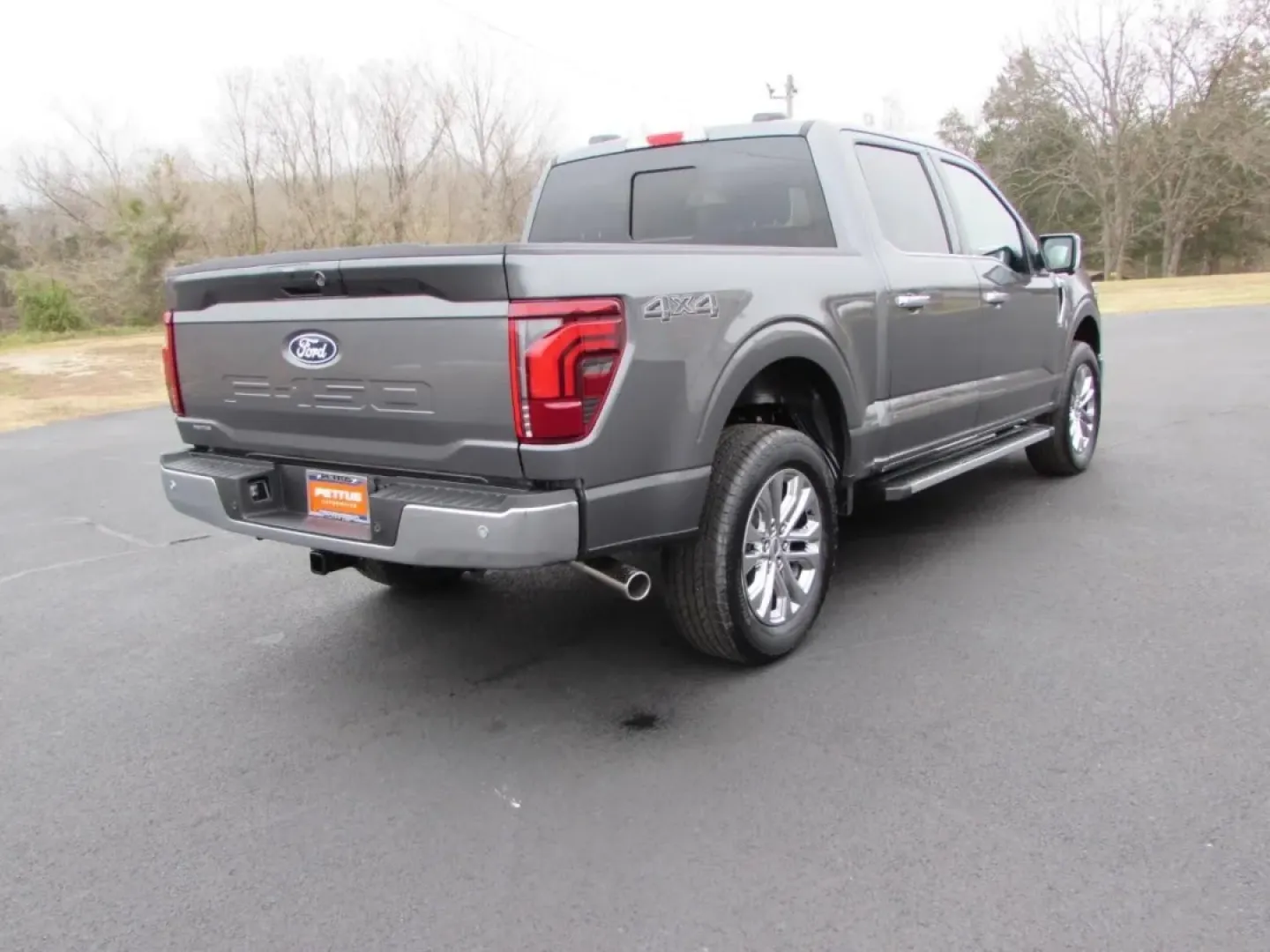 2026 /Black Ford F-150 LARIAT (1FTFW5L50TK) with an 5.0L engine, 6A transmission, located at 12836 Highway 21, De Soto, MO, 63020, (636) 337-7777, 38.151867, -90.575615 - **Elevate Your Adventures with the 2026 Ford F150 Lariat!**<br /> <br /> Are you ready to tackle the open road or navigate the rugged terrain with confidence? The 2026 Ford F150 Lariat is not just a truck; it's your ticket to adventure, perfect for those who crave exploration, whether it's weekend g - Photo#7
