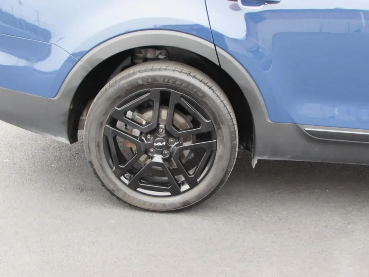 2024 /Black Kia Telluride SX X-Line (5XYP5DGC4RG) with an 3.8L V6 DOHC 24V engine, Automatic transmission, located at 12836 Highway 21, De Soto, MO, 63020, (636) 337-7777, 38.151867, -90.575615 - **Experience the Ultimate Family Adventure with the 2024 Kia Telluride at Pettus Ford De Soto!**<br /> <br /> Are you ready to elevate your family outings and weekend adventures? The 2024 Kia Telluride is more than just a vehicle; it's a lifestyle upgrade designed for those who crave spaciousness, c - Photo#9