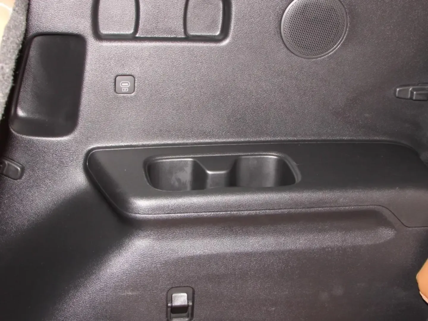 2024 /Black Kia Telluride SX X-Line (5XYP5DGC4RG) with an 3.8L V6 DOHC 24V engine, Automatic transmission, located at 12836 Highway 21, De Soto, MO, 63020, (636) 337-7777, 38.151867, -90.575615 - **Experience the Ultimate Family Adventure with the 2024 Kia Telluride at Pettus Ford De Soto!**<br /> <br /> Are you ready to elevate your family outings and weekend adventures? The 2024 Kia Telluride is more than just a vehicle; it's a lifestyle upgrade designed for those who crave spaciousness, c - Photo#25