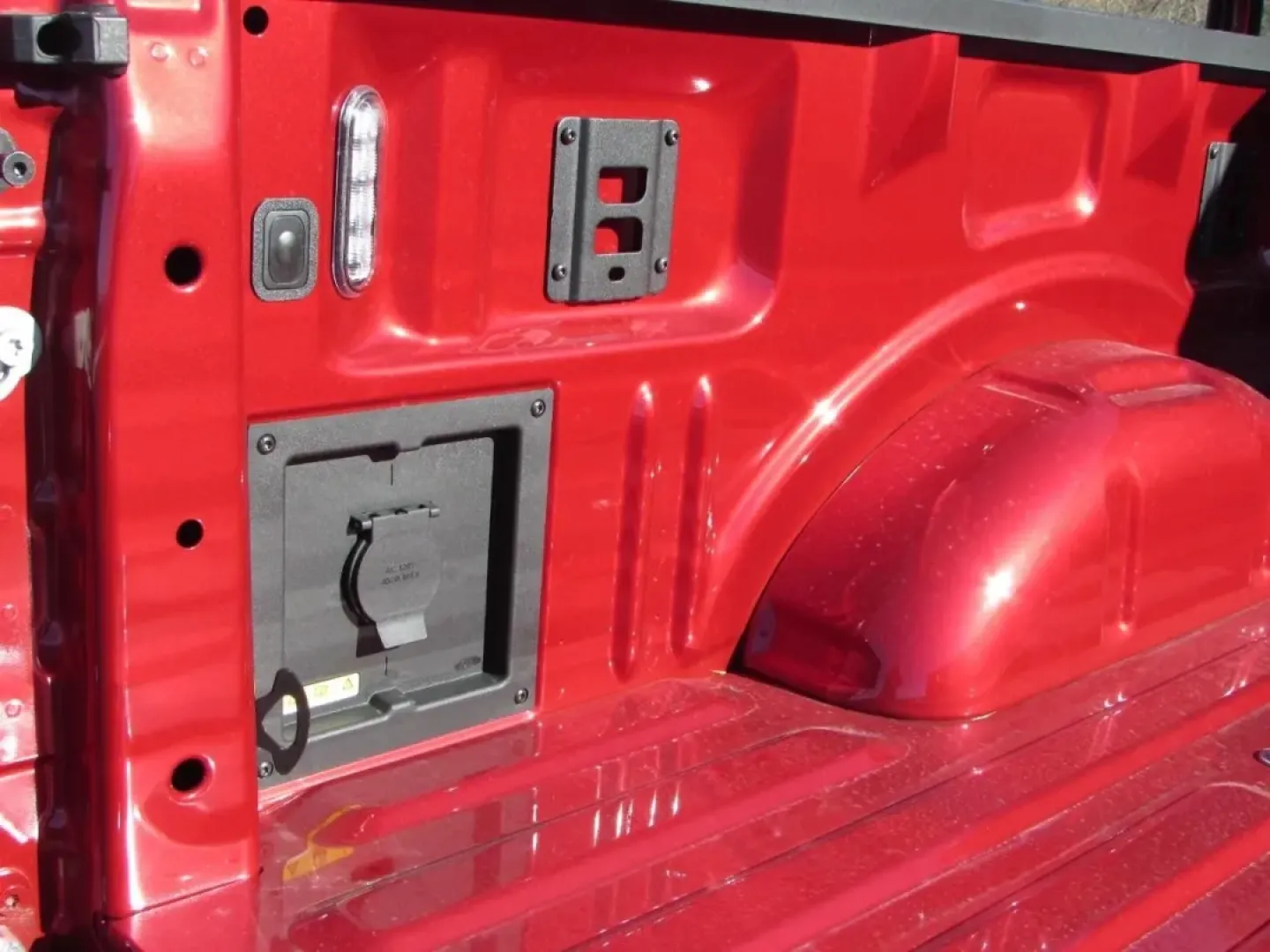 2025 /Black Ford F-150 LARIAT (1FTFW5L57SF) with an 5.0L V8 engine, located at 12836 Highway 21, De Soto, MO, 63020, (636) 337-7777, 38.151867, -90.575615 - **Unleash Your Adventurous Spirit with the 2025 Ford F-150 LARIAT from Pettus Ford De Soto!**<br /> <br /> Are you ready to elevate your outdoor adventures or tackle your daily commute with unparalleled style and performance? The 2025 Ford F-150 LARIAT, available now at Pettus Ford De Soto, is the p - Photo#14