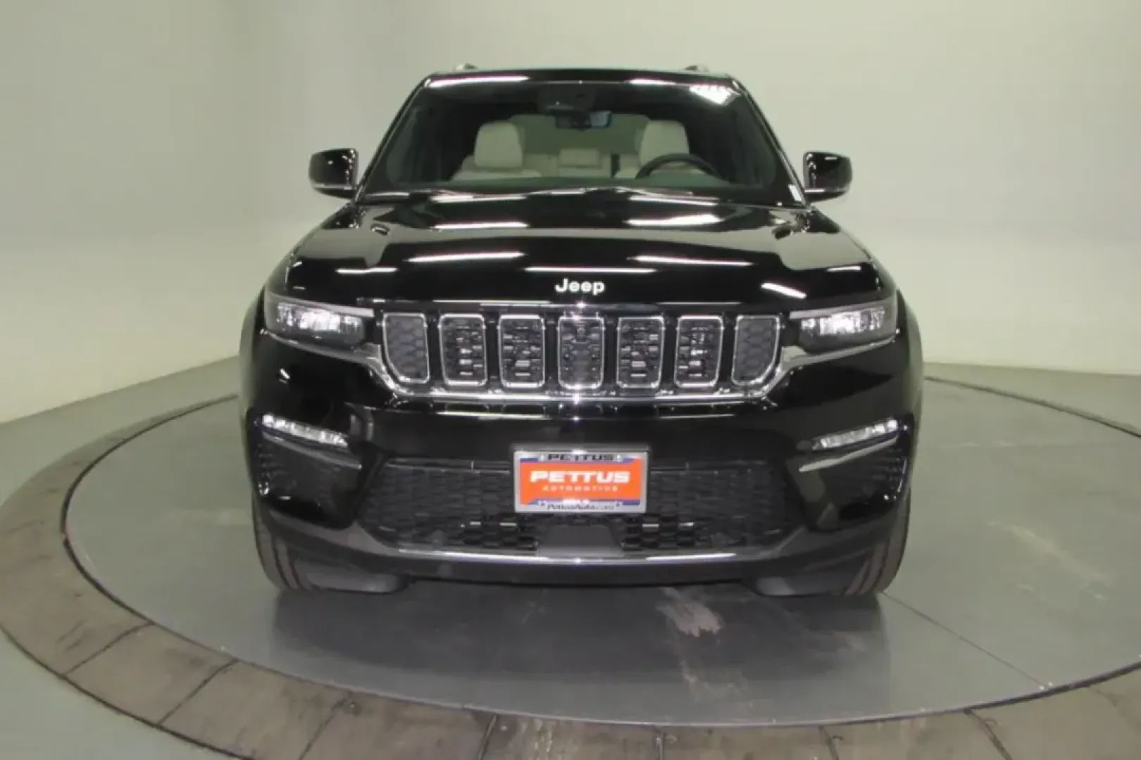 2025 /Wicker Beige/Black Leather Jeep Grand Cherokee Limited (1C4RJHBG2SC) with an Other engine, located at 12830 Highway 21, De Soto, MO, 63020, (636) 337-7777, 38.153099, -90.573624 - ### Discover Adventure with the 2025 Jeep Grand Cherokee Limited at Pettus CDJR DeSoto!<br /> <br /> Are you ready to elevate your driving experience? The 2025 Jeep Grand Cherokee Limited, available at Pettus CDJR DeSoto, is perfect for those weekend getaways, family road trips, or simply commuting - Photo#0