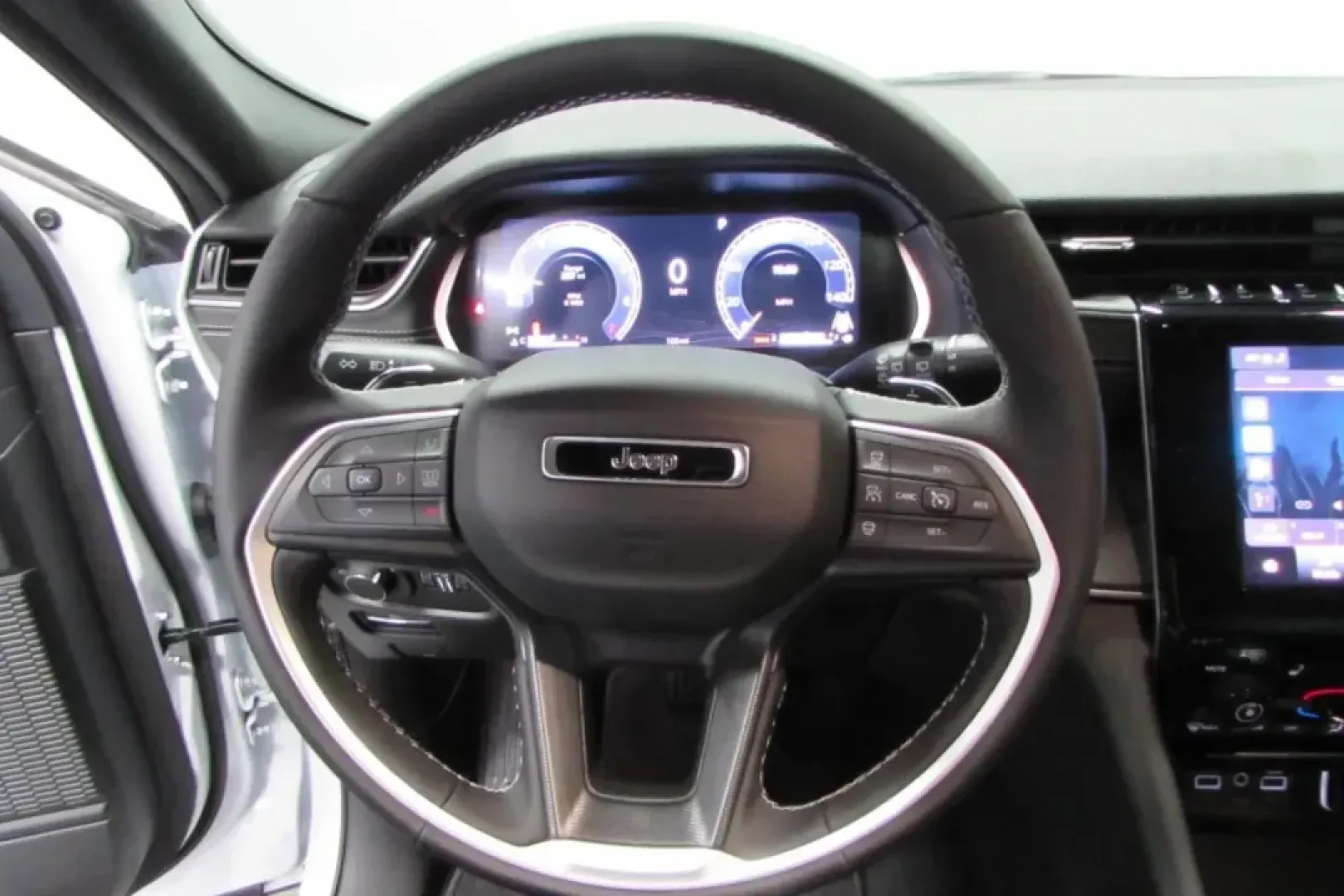 2025 /Global Black Leather Trimmed Jeep Grand Cherokee L Altitude X (1C4RJKAGXS8) with an Other engine, Automatic transmission, located at 12830 Highway 21, De Soto, MO, 63020, (636) 337-7777, 38.153099, -90.573624 - Embrace the open road with the **2025 Jeep Grand Cherokee L Altitude X**, a perfect companion for families, adventurers, and daily commuters alike! Whether you're navigating the bustling streets of De Soto, MO, or heading out for a weekend getaway, this SUV is designed to elevate your lifestyle. Wit - Photo#14