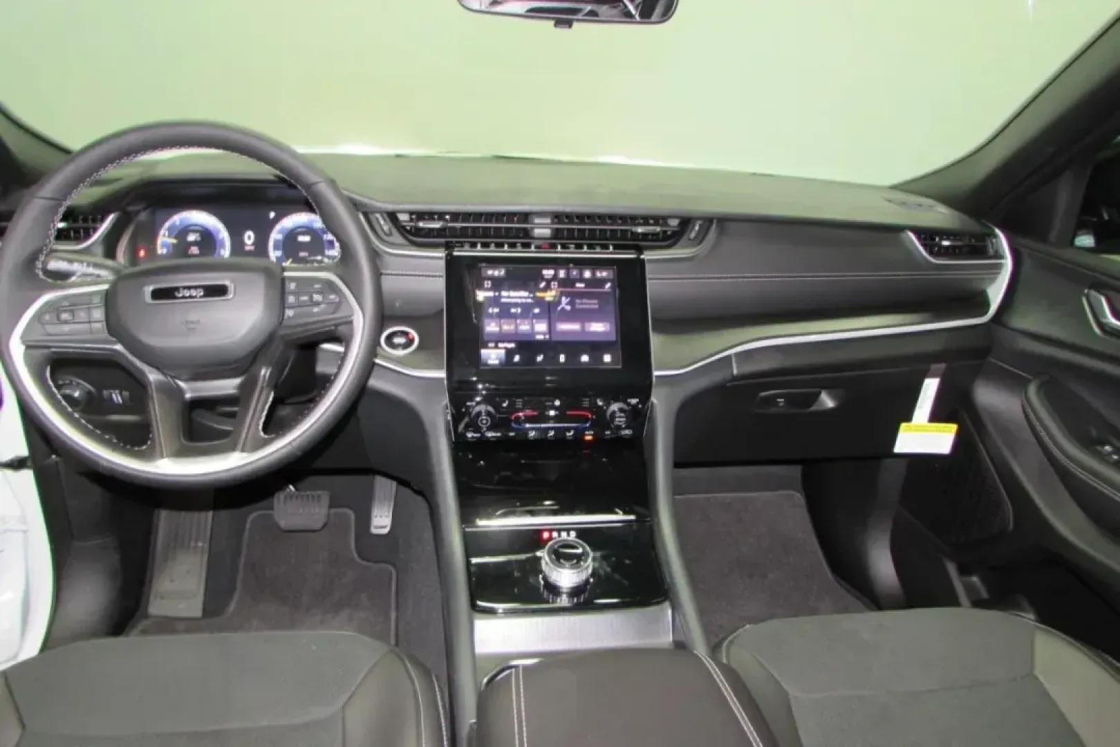 2025 /Global Black Leather Trimmed Jeep Grand Cherokee L Altitude X (1C4RJKAGXS8) with an Other engine, Automatic transmission, located at 12830 Highway 21, De Soto, MO, 63020, (636) 337-7777, 38.153099, -90.573624 - Embrace the open road with the **2025 Jeep Grand Cherokee L Altitude X**, a perfect companion for families, adventurers, and daily commuters alike! Whether you're navigating the bustling streets of De Soto, MO, or heading out for a weekend getaway, this SUV is designed to elevate your lifestyle. Wit - Photo#22