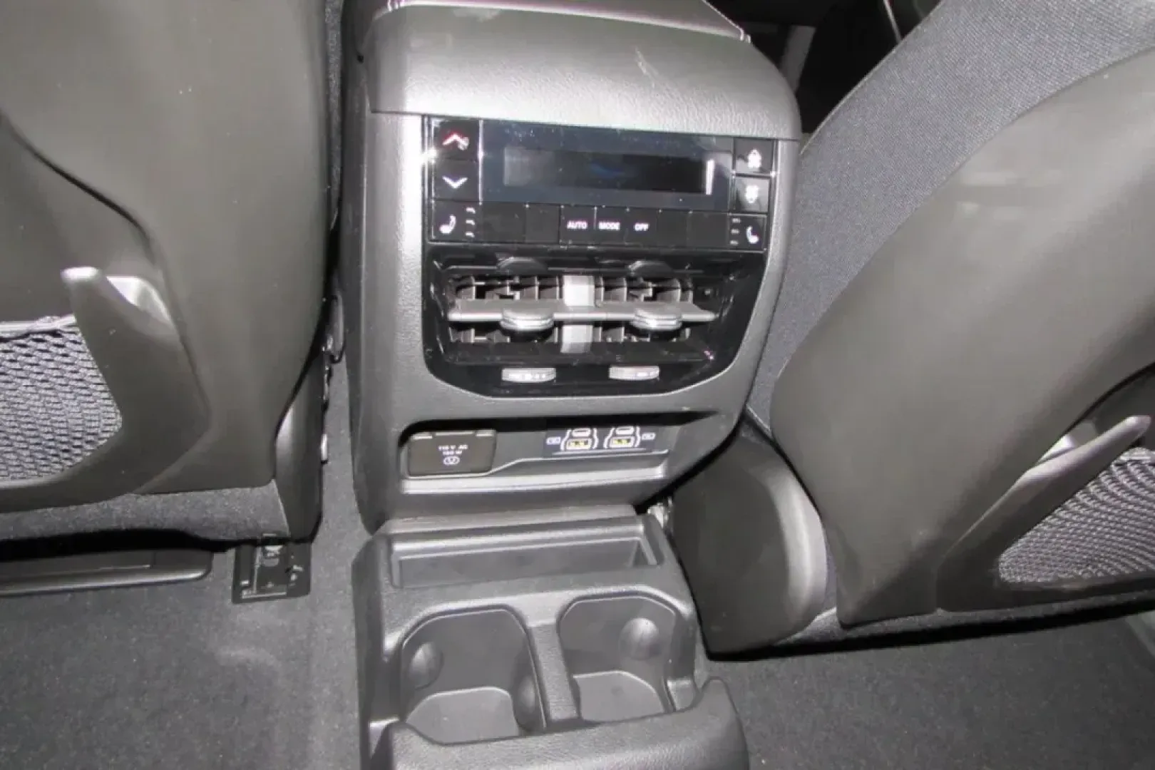 2025 Jeep Grand Cherokee Limited (1C4RJKBG3S8) with an Other engine, located at 12830 Highway 21, De Soto, MO, 63020, (636) 337-7777, 38.153099, -90.573624 - **Elevate Your Adventures with the 2025 Jeep Grand Cherokee L - Perfect for Family Road Trips and Outdoor Escapades!**<br /> <br /> If you're searching for used cars near me that can keep up with your adventurous spirit while providing the comforts your family deserves, look no further than the stun - Photo#26