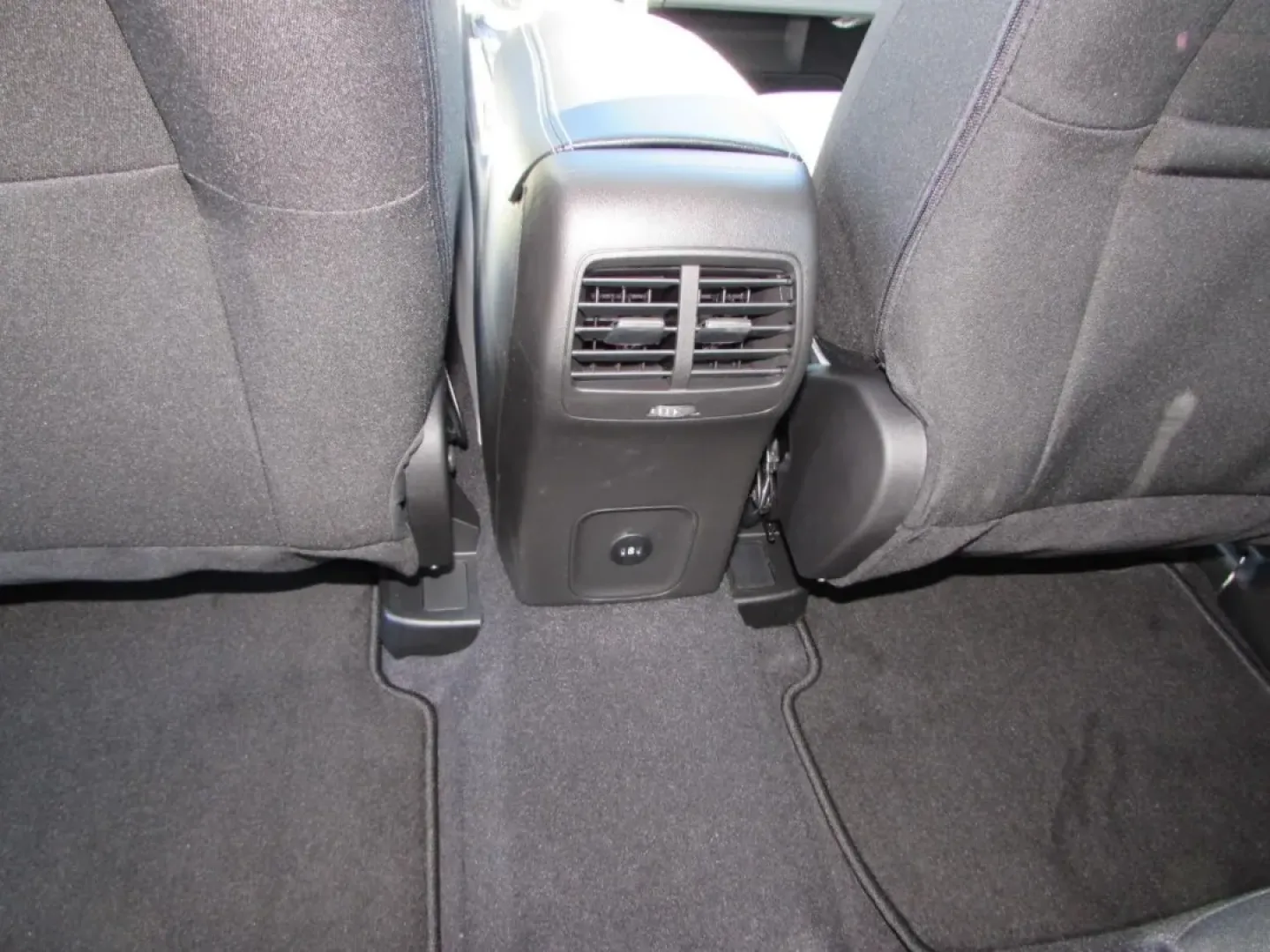 2026 /Gray Ford Escape Active (1FMCU0GN0TU) with an 1.5L engine, 8A transmission, located at 12836 Highway 21, De Soto, MO, 63020, (636) 337-7777, 38.151867, -90.575615 - **Discover Adventure with the 2026 Ford Escape Active - Your Ultimate Companion for Life in De Soto!**<br /> <br /> Are you in search of a versatile vehicle that seamlessly complements your active lifestyle? Look no further than the stunning 2026 Ford Escape Active, now available at Pettus Ford De S - Photo#22