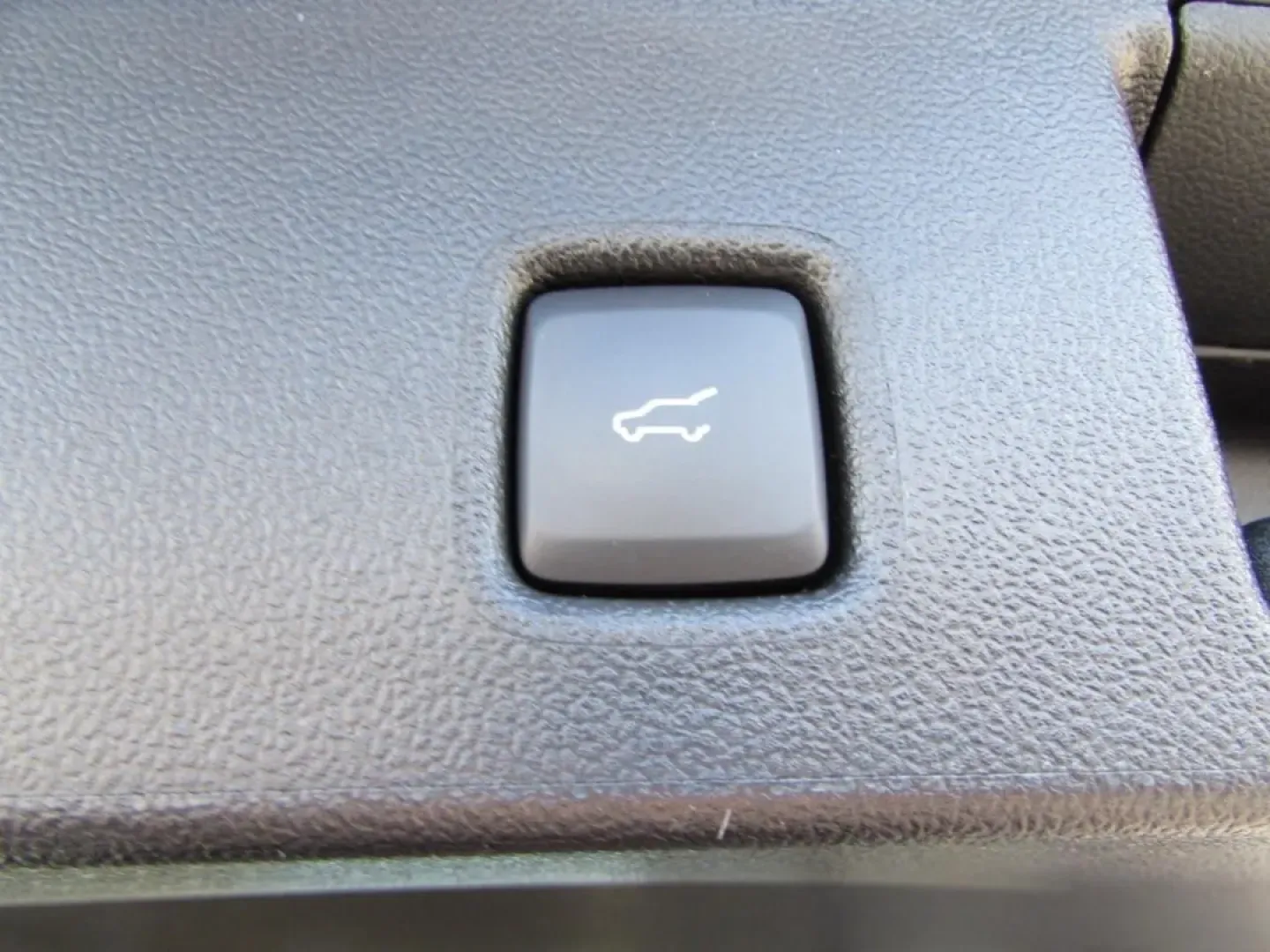 2026 /Gray Ford Escape Active (1FMCU0GN0TU) with an 1.5L engine, 8A transmission, located at 12836 Highway 21, De Soto, MO, 63020, (636) 337-7777, 38.151867, -90.575615 - **Discover Adventure with the 2026 Ford Escape Active - Your Ultimate Companion for Life in De Soto!**<br /> <br /> Are you in search of a versatile vehicle that seamlessly complements your active lifestyle? Look no further than the stunning 2026 Ford Escape Active, now available at Pettus Ford De S - Photo#24