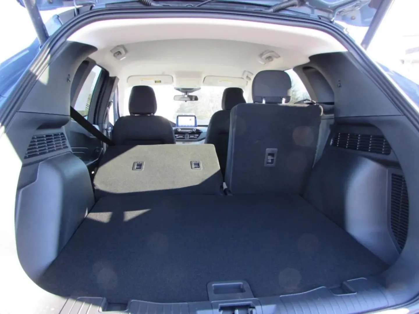 2026 /Gray Ford Escape Active (1FMCU0GN0TU) with an 1.5L engine, 8A transmission, located at 12836 Highway 21, De Soto, MO, 63020, (636) 337-7777, 38.151867, -90.575615 - **Discover Adventure with the 2026 Ford Escape Active - Your Ultimate Companion for Life in De Soto!**<br /> <br /> Are you in search of a versatile vehicle that seamlessly complements your active lifestyle? Look no further than the stunning 2026 Ford Escape Active, now available at Pettus Ford De S - Photo#25