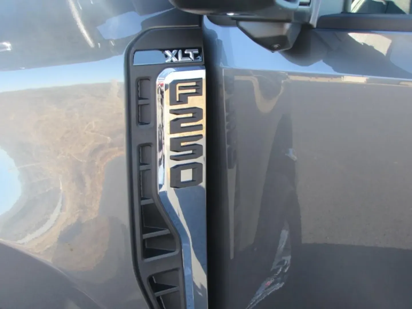 2026 /Medium Dark Slate Ford F-250SD XLT (1FT7X2BN3TE) with an 7.3L engine, located at 12836 Highway 21, De Soto, MO, 63020, (636) 337-7777, 38.151867, -90.575615 - **Unleash Your Adventurous Spirit with the 2026 Ford Super Duty F-250 SRW Perfect for Every Journey!**<br /> <br /> Are you ready to elevate your lifestyle with a truck that seamlessly blends power, capability, and comfort? The 2026 Ford Super Duty F-250 SRW is not just a vehicle; it's the ultimate - Photo#9