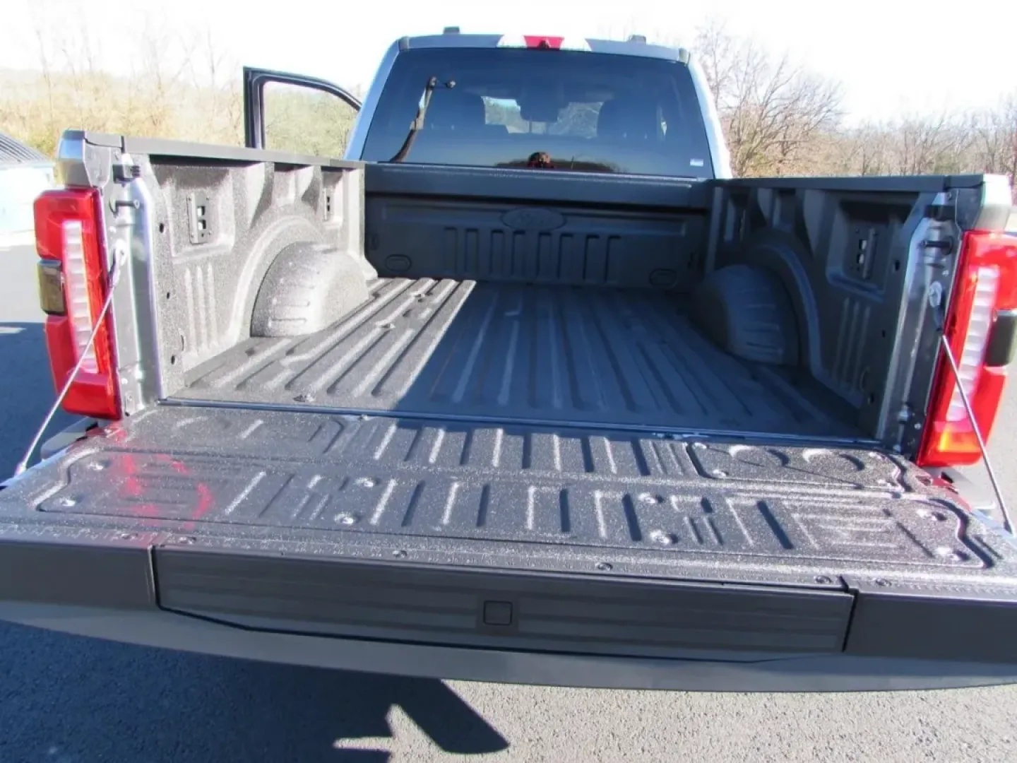 2026 /Medium Dark Slate Ford F-250SD XLT (1FT7X2BN3TE) with an 7.3L engine, located at 12836 Highway 21, De Soto, MO, 63020, (636) 337-7777, 38.151867, -90.575615 - **Unleash Your Adventurous Spirit with the 2026 Ford Super Duty F-250 SRW Perfect for Every Journey!**<br /> <br /> Are you ready to elevate your lifestyle with a truck that seamlessly blends power, capability, and comfort? The 2026 Ford Super Duty F-250 SRW is not just a vehicle; it's the ultimate - Photo#14