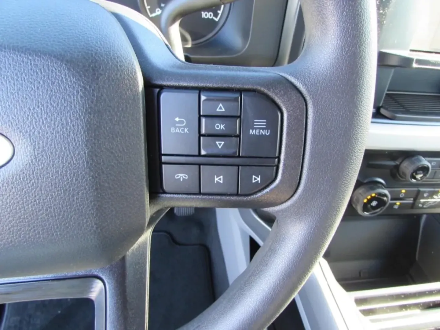 2026 /Medium Dark Slate Ford F-250SD XLT (1FT7X2BN3TE) with an 7.3L engine, located at 12836 Highway 21, De Soto, MO, 63020, (636) 337-7777, 38.151867, -90.575615 - **Unleash Your Adventurous Spirit with the 2026 Ford Super Duty F-250 SRW Perfect for Every Journey!**<br /> <br /> Are you ready to elevate your lifestyle with a truck that seamlessly blends power, capability, and comfort? The 2026 Ford Super Duty F-250 SRW is not just a vehicle; it's the ultimate - Photo#21