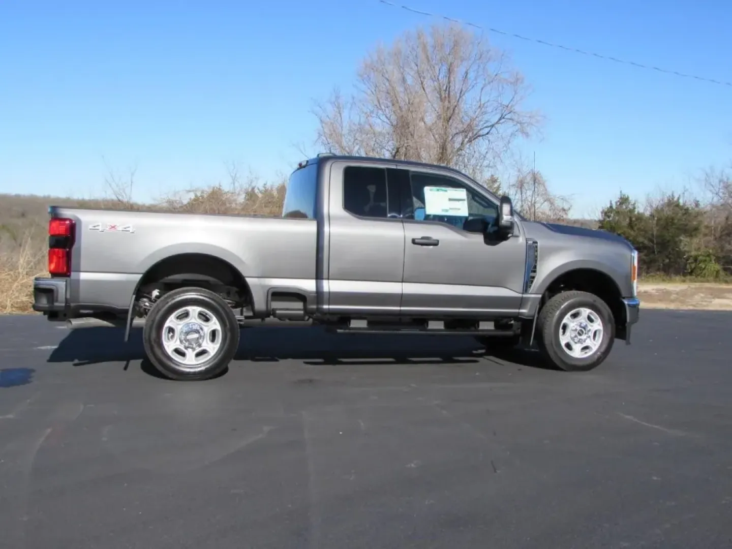 2026 /Medium Dark Slate Ford F-250SD XLT (1FT7X2BN3TE) with an 7.3L engine, located at 12836 Highway 21, De Soto, MO, 63020, (636) 337-7777, 38.151867, -90.575615 - **Unleash Your Adventurous Spirit with the 2026 Ford Super Duty F-250 SRW Perfect for Every Journey!**<br /> <br /> Are you ready to elevate your lifestyle with a truck that seamlessly blends power, capability, and comfort? The 2026 Ford Super Duty F-250 SRW is not just a vehicle; it's the ultimate - Photo#7