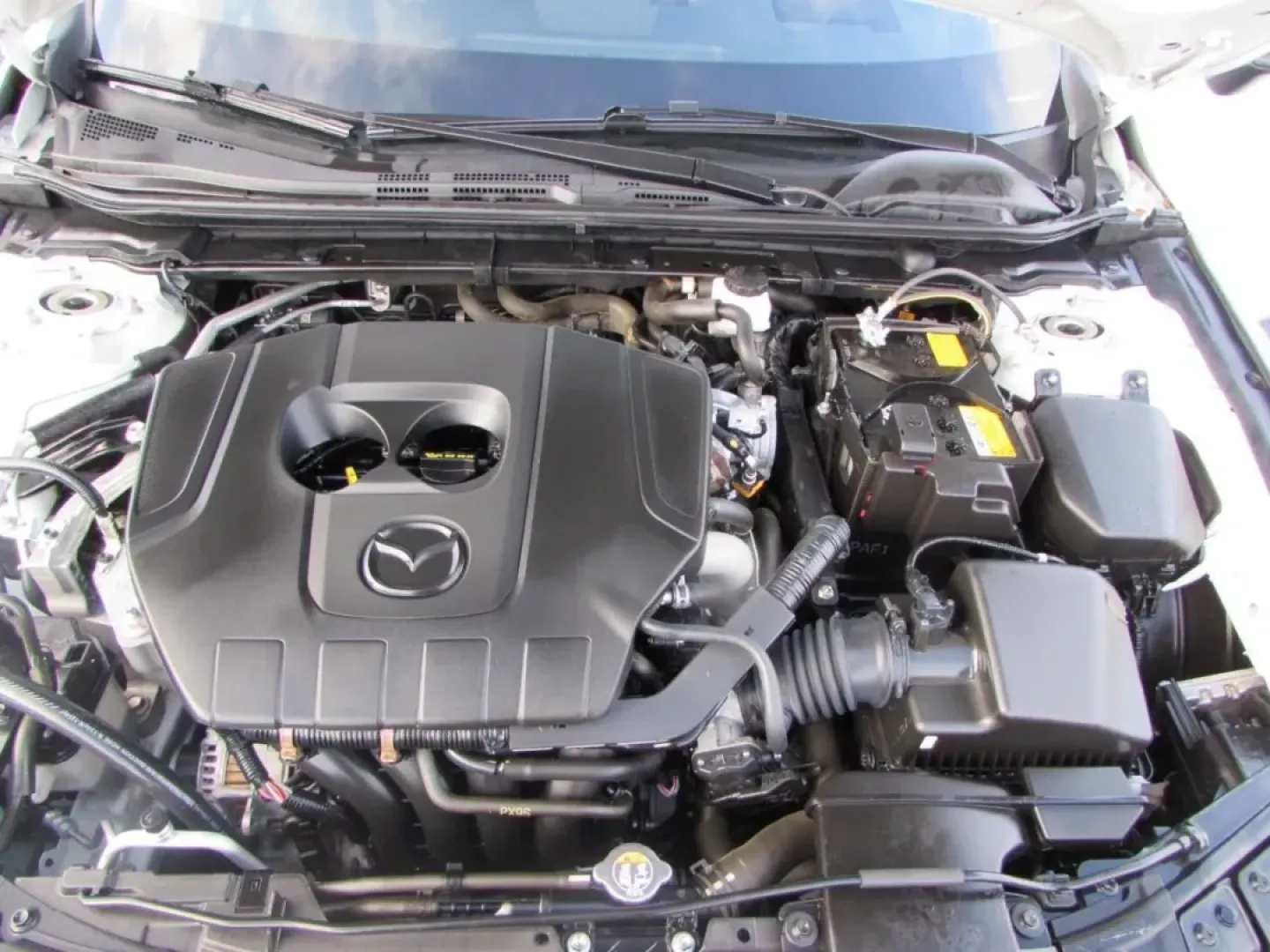 2025 /Red Mazda Mazda3 2.5 S Premium Package (JM1BPAMMXS1) with an 2.5L L4 DOHC 16V engine, 6A transmission, located at 12836 Highway 21, De Soto, MO, 63020, (636) 337-7777, 38.151867, -90.575615 - **Elevate Your Daily Commute with the 2025 Mazda3 Hatchback! Perfect for Budget-Conscious Buyers in De Soto, MO**<br /> <br /> Are you ready to transform your everyday drives into enjoyable journeys? The 2025 Mazda3 Hatchback is not just a car; it's a lifestyle upgrade, ideal for those seeking a sty - Photo#8