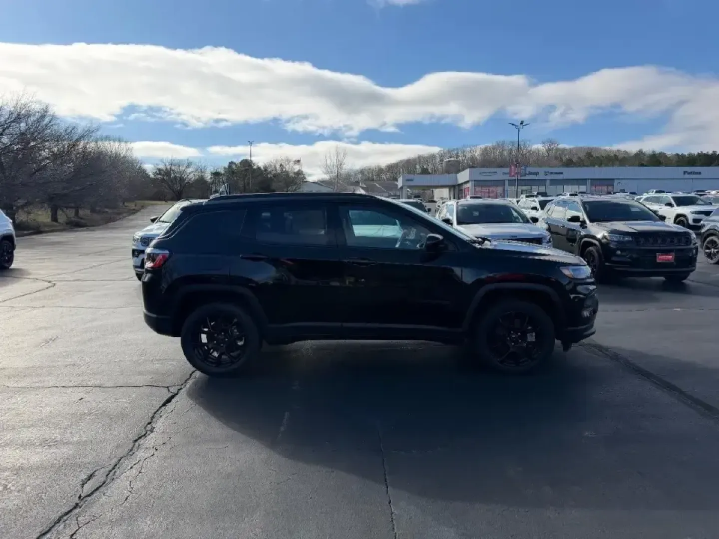 2026 /Black Leather Trimmed Jeep Compass Latitude (3C4NJDBN1TT) with an 2.0L engine, located at 970 Woodlawn Dr., Farmington, MO, 63640, (573) 431-7800, 37.825642, -90.468674 - **Explore the Open Road in the 2026 Jeep Compass: Your Next Adventure Awaits!**<br /> <br /> Looking for a versatile vehicle that can handle both your daily commute and weekend excursions? Look no further than the striking 2026 Jeep Compass, now available at Pettus CDJR Farmington. This exceptional - Photo#2