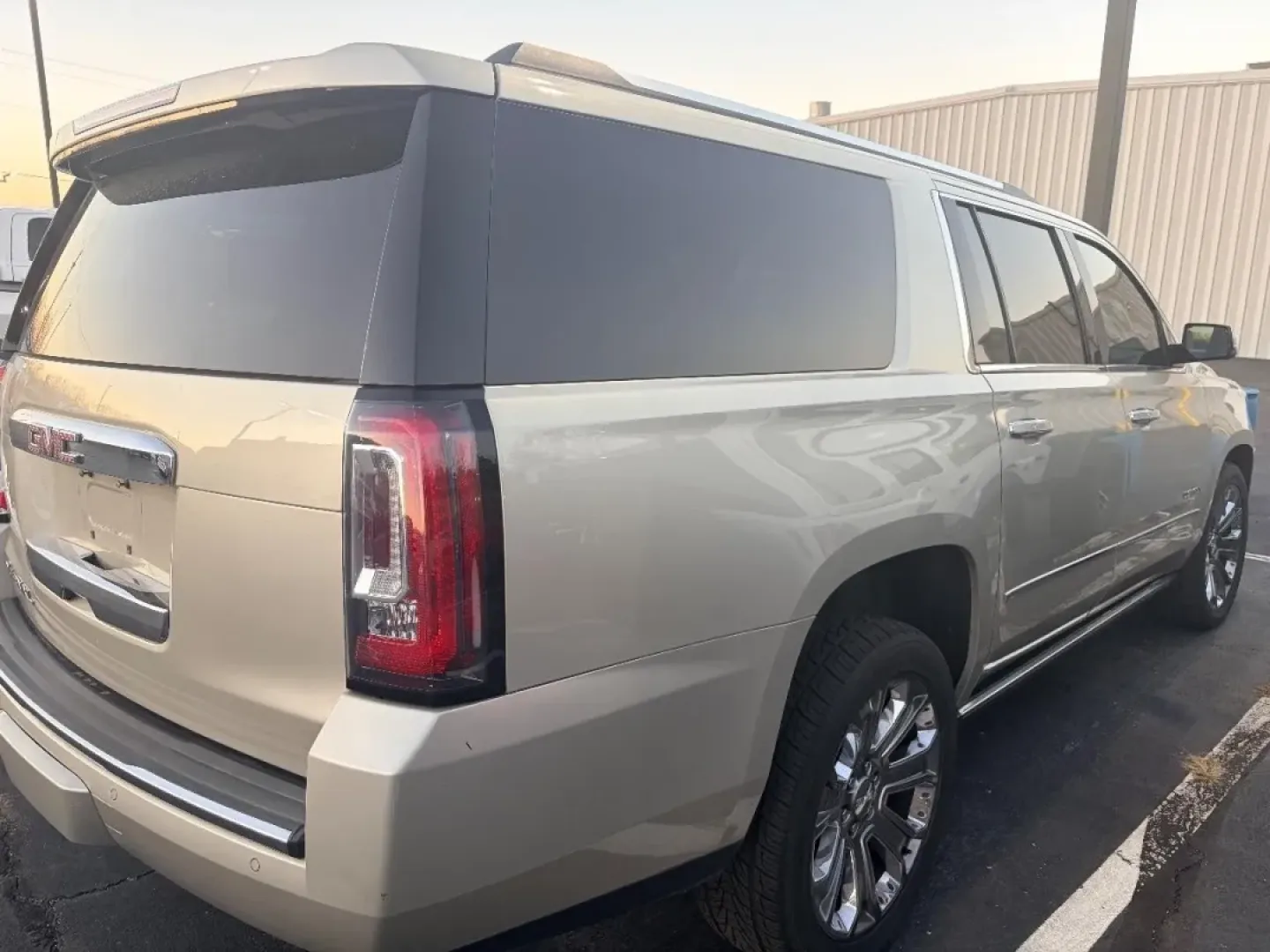 2015 /Cocoa/Shale GMC Yukon XL Denali (1GKS2JKJ8FR) with an Other engine, Automatic transmission, located at 12830 Highway 21, De Soto, MO, 63020, (636) 337-7777, 38.153099, -90.573624 - Experience the freedom and versatility that comes with owning a 2015 GMC Yukon XL Denali, perfect for those who need a reliable companion for family adventures, long commutes, or weekend getaways. At Pettus CDJR DeSoto, located conveniently at 12830 Highway 21 in De Soto, MO, we are your go-to used - Photo#2