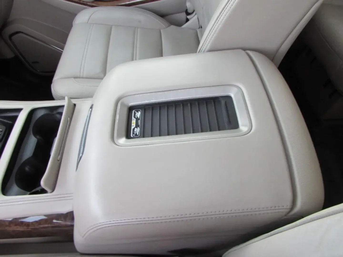 2015 /Cocoa/Shale GMC Yukon Denali (1GKS2JKJ8FR) with an 6.2L V8 OHV 16V engine, Automatic transmission, located at 12830 Highway 21, De Soto, MO, 63020, (636) 337-7777, 38.153099, -90.573624 - Experience the freedom and versatility that comes with owning a 2015 GMC Yukon XL Denali, perfect for those who need a reliable companion for family adventures, long commutes, or weekend getaways. At Pettus CDJR DeSoto, located conveniently at 12830 Highway 21 in De Soto, MO, we are your go-to used - Photo#20