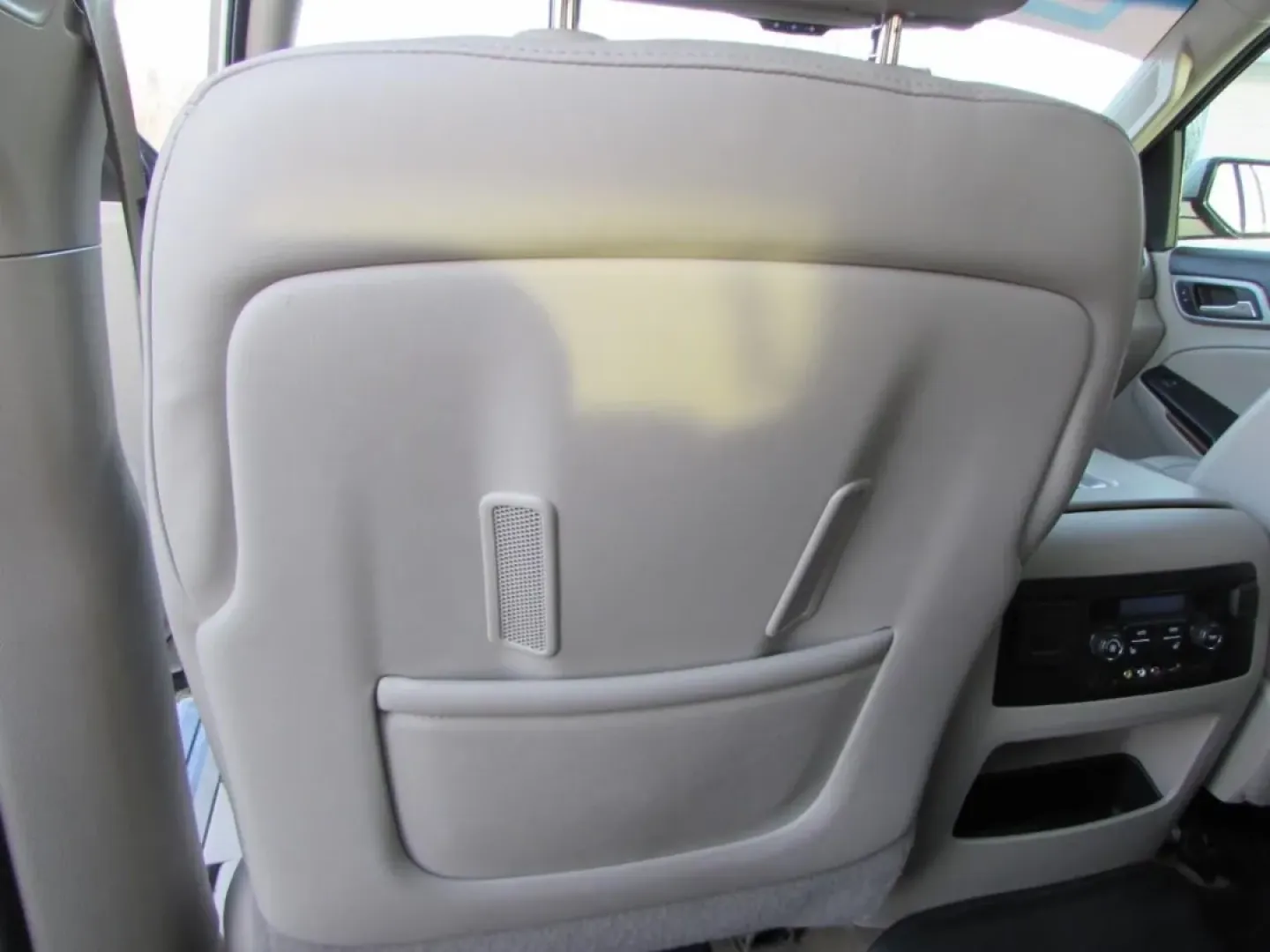 2015 /Cocoa/Shale GMC Yukon Denali (1GKS2JKJ8FR) with an 6.2L V8 OHV 16V engine, Automatic transmission, located at 12830 Highway 21, De Soto, MO, 63020, (636) 337-7777, 38.153099, -90.573624 - Experience the freedom and versatility that comes with owning a 2015 GMC Yukon XL Denali, perfect for those who need a reliable companion for family adventures, long commutes, or weekend getaways. At Pettus CDJR DeSoto, located conveniently at 12830 Highway 21 in De Soto, MO, we are your go-to used - Photo#27