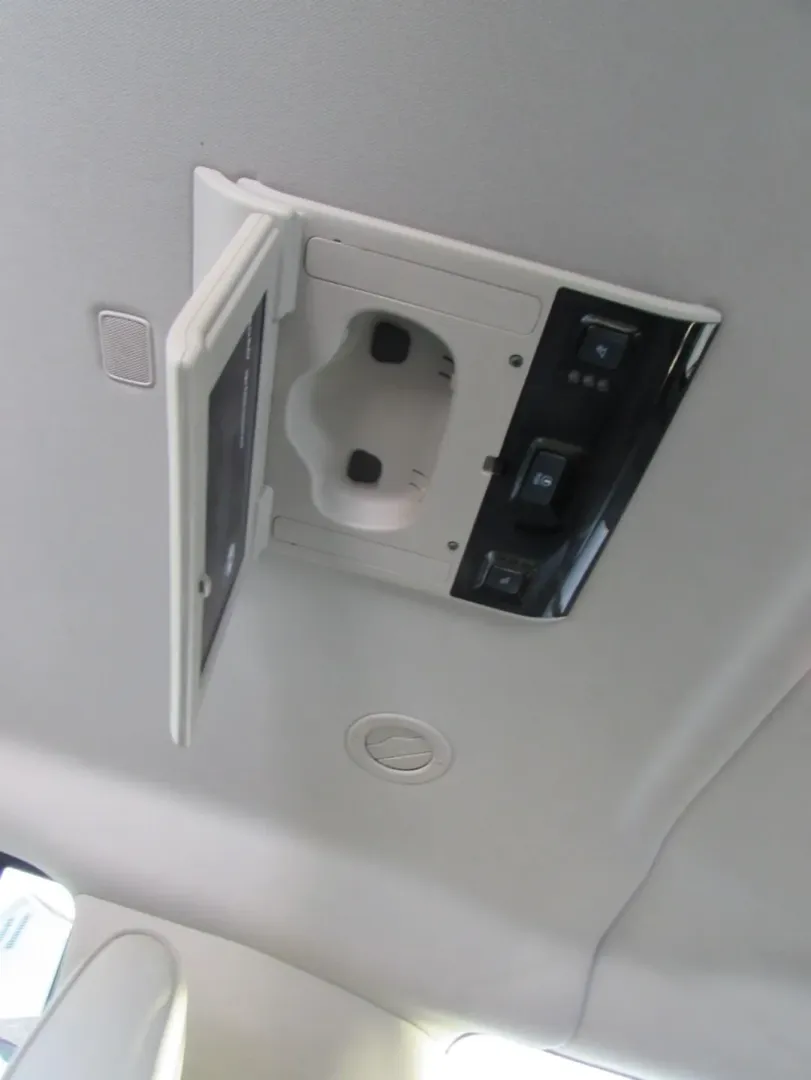 2015 /Cocoa/Shale GMC Yukon Denali (1GKS2JKJ8FR) with an 6.2L V8 OHV 16V engine, Automatic transmission, located at 12830 Highway 21, De Soto, MO, 63020, (636) 337-7777, 38.153099, -90.573624 - Experience the freedom and versatility that comes with owning a 2015 GMC Yukon XL Denali, perfect for those who need a reliable companion for family adventures, long commutes, or weekend getaways. At Pettus CDJR DeSoto, located conveniently at 12830 Highway 21 in De Soto, MO, we are your go-to used - Photo#29