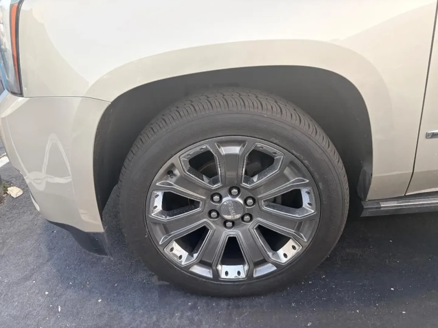 2015 /Cocoa/Shale GMC Yukon Denali (1GKS2JKJ8FR) with an 6.2L V8 OHV 16V engine, Automatic transmission, located at 12830 Highway 21, De Soto, MO, 63020, (636) 337-7777, 38.153099, -90.573624 - Experience the freedom and versatility that comes with owning a 2015 GMC Yukon XL Denali, perfect for those who need a reliable companion for family adventures, long commutes, or weekend getaways. At Pettus CDJR DeSoto, located conveniently at 12830 Highway 21 in De Soto, MO, we are your go-to used - Photo#39