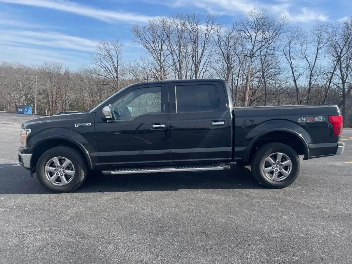 2019 /Black Ford F-150 Lariat (1FTEW1E40KK) with an 3.5L V6 TURBO engine, 6A transmission, located at 12836 Highway 21, De Soto, MO, 63020, (636) 337-7777, 38.151867, -90.575615 - **Unleash Your Adventures with the 2019 Ford F-150 at Pettus Ford De Soto!** <br /> <br /> Are you ready to elevate your lifestyle with a vehicle that perfectly blends capability and comfort? Look no further than this rugged 2019 Ford F-150, available now at Pettus Ford De Soto. Whether you're haul - Photo#1