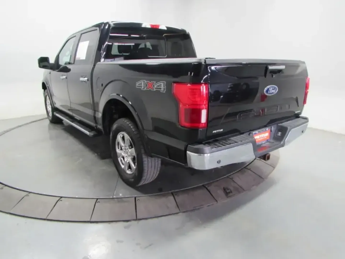 2019 /Black Ford F-150 Lariat (1FTEW1E40KK) with an 3.5L V6 TURBO engine, 6A transmission, located at 12836 Highway 21, De Soto, MO, 63020, (636) 337-7777, 38.151867, -90.575615 - **Unleash Your Adventures with the 2019 Ford F-150 at Pettus Ford De Soto!** <br /> <br /> Are you ready to elevate your lifestyle with a vehicle that perfectly blends capability and comfort? Look no further than this rugged 2019 Ford F-150, available now at Pettus Ford De Soto. Whether you're haul - Photo#4