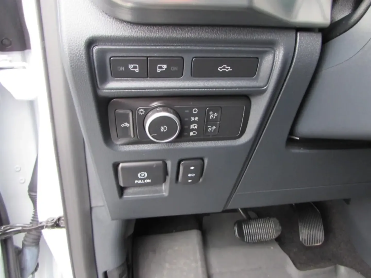 2022 /Black Ford F-150 Lariat (1FTFW1E86NF) with an Other engine, located at 12836 Highway 21, De Soto, MO, 63020, (636) 337-7777, 38.151867, -90.575615 - **Discover Your Next Adventure with the 2022 Ford F-150 at Pettus Ford De Soto!**<br /> <br /> Are you ready to elevate your lifestyle with a vehicle that can keep up with your adventurous spirit? The 2022 Ford F-150, available now at Pettus Ford De Soto, is the perfect blend of rugged capability an - Photo#19