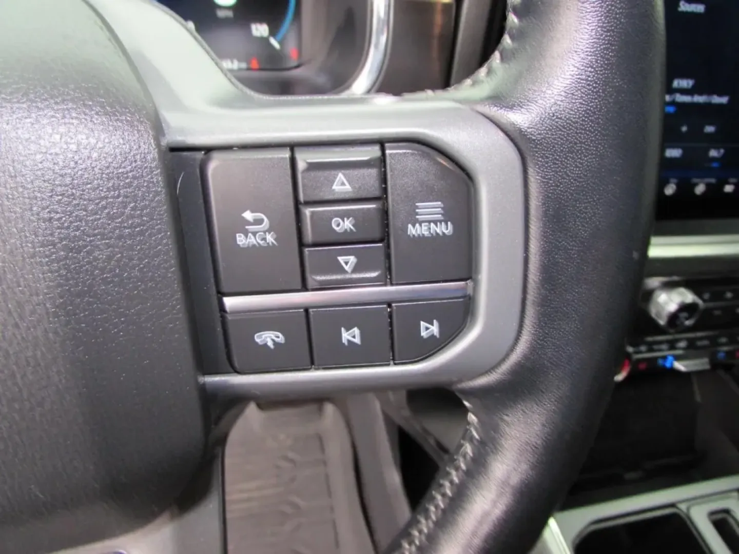 2022 /Black Ford F-150 Lariat (1FTFW1E86NF) with an Other engine, located at 12836 Highway 21, De Soto, MO, 63020, (636) 337-7777, 38.151867, -90.575615 - **Discover Your Next Adventure with the 2022 Ford F-150 at Pettus Ford De Soto!**<br /> <br /> Are you ready to elevate your lifestyle with a vehicle that can keep up with your adventurous spirit? The 2022 Ford F-150, available now at Pettus Ford De Soto, is the perfect blend of rugged capability an - Photo#23