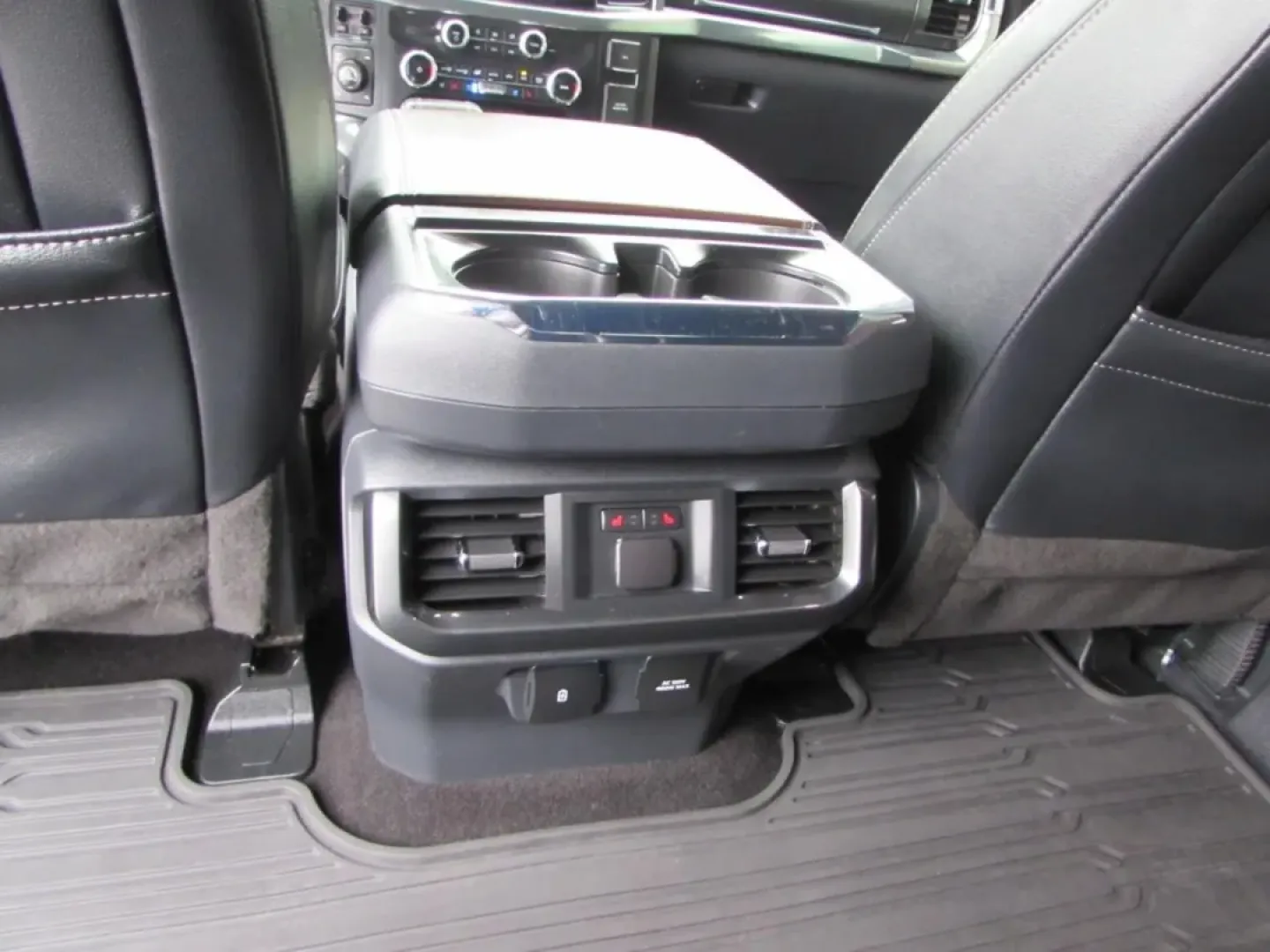 2022 /Black Ford F-150 Lariat (1FTFW1E86NF) with an Other engine, located at 12836 Highway 21, De Soto, MO, 63020, (636) 337-7777, 38.151867, -90.575615 - **Discover Your Next Adventure with the 2022 Ford F-150 at Pettus Ford De Soto!**<br /> <br /> Are you ready to elevate your lifestyle with a vehicle that can keep up with your adventurous spirit? The 2022 Ford F-150, available now at Pettus Ford De Soto, is the perfect blend of rugged capability an - Photo#31