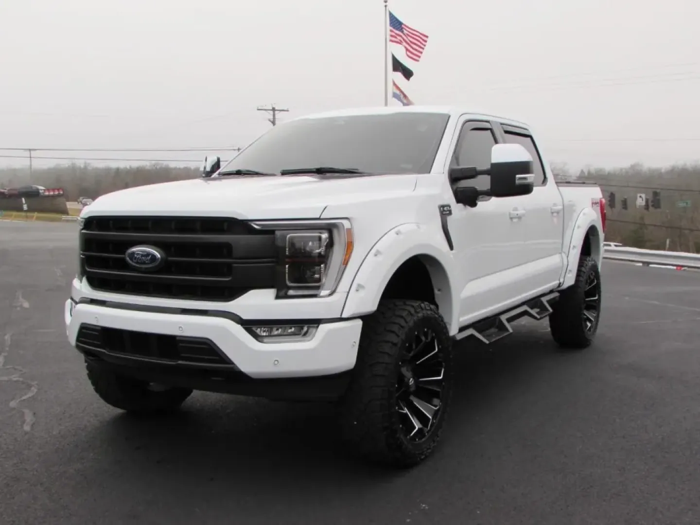 2022 /Black Ford F-150 Lariat (1FTFW1E86NF) with an Other engine, located at 12836 Highway 21, De Soto, MO, 63020, (636) 337-7777, 38.151867, -90.575615 - **Discover Your Next Adventure with the 2022 Ford F-150 at Pettus Ford De Soto!**<br /> <br /> Are you ready to elevate your lifestyle with a vehicle that can keep up with your adventurous spirit? The 2022 Ford F-150, available now at Pettus Ford De Soto, is the perfect blend of rugged capability an - Photo#2