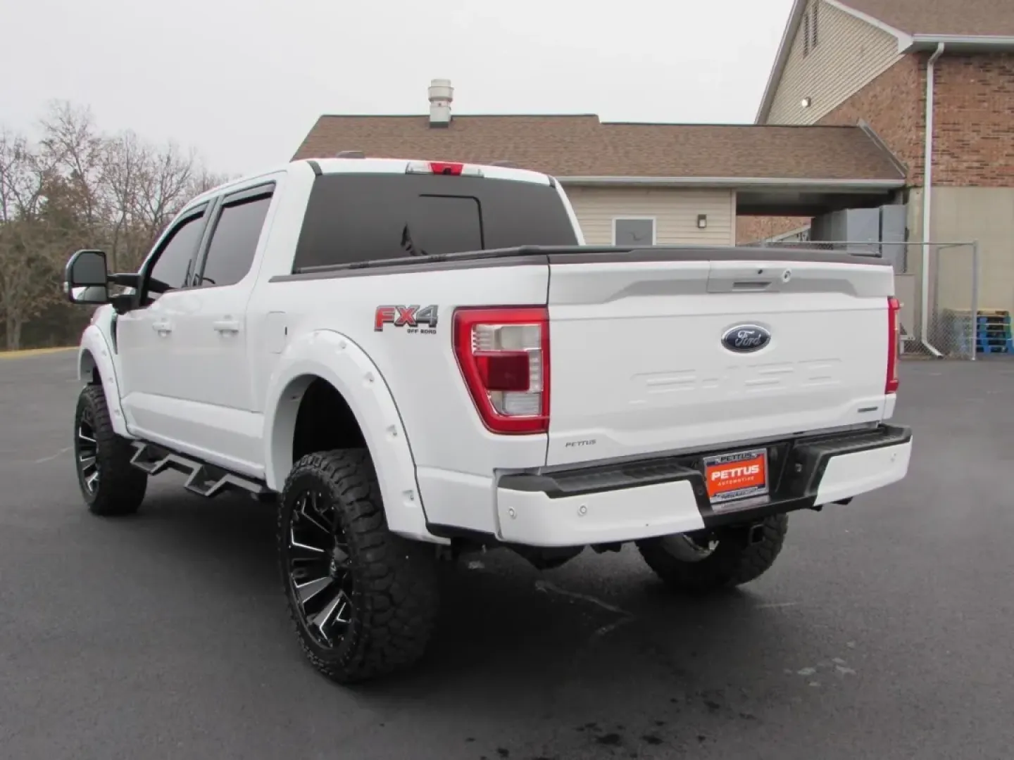 2022 /Black Ford F-150 Lariat (1FTFW1E86NF) with an Other engine, located at 12836 Highway 21, De Soto, MO, 63020, (636) 337-7777, 38.151867, -90.575615 - **Discover Your Next Adventure with the 2022 Ford F-150 at Pettus Ford De Soto!**<br /> <br /> Are you ready to elevate your lifestyle with a vehicle that can keep up with your adventurous spirit? The 2022 Ford F-150, available now at Pettus Ford De Soto, is the perfect blend of rugged capability an - Photo#4