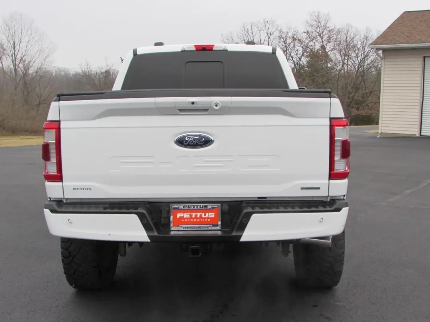 2022 /Black Ford F-150 Lariat (1FTFW1E86NF) with an Other engine, located at 12836 Highway 21, De Soto, MO, 63020, (636) 337-7777, 38.151867, -90.575615 - **Discover Your Next Adventure with the 2022 Ford F-150 at Pettus Ford De Soto!**<br /> <br /> Are you ready to elevate your lifestyle with a vehicle that can keep up with your adventurous spirit? The 2022 Ford F-150, available now at Pettus Ford De Soto, is the perfect blend of rugged capability an - Photo#5