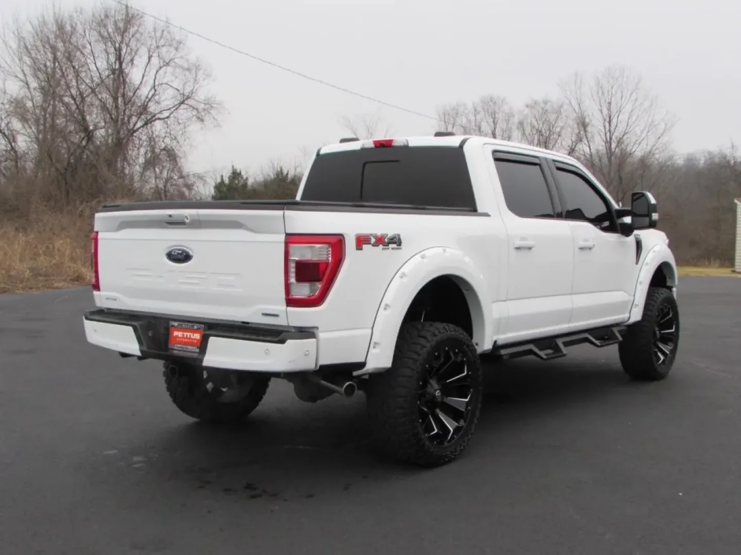 2022 /Black Ford F-150 Lariat (1FTFW1E86NF) with an Other engine, located at 12836 Highway 21, De Soto, MO, 63020, (636) 337-7777, 38.151867, -90.575615 - **Discover Your Next Adventure with the 2022 Ford F-150 at Pettus Ford De Soto!**<br /> <br /> Are you ready to elevate your lifestyle with a vehicle that can keep up with your adventurous spirit? The 2022 Ford F-150, available now at Pettus Ford De Soto, is the perfect blend of rugged capability an - Photo#6
