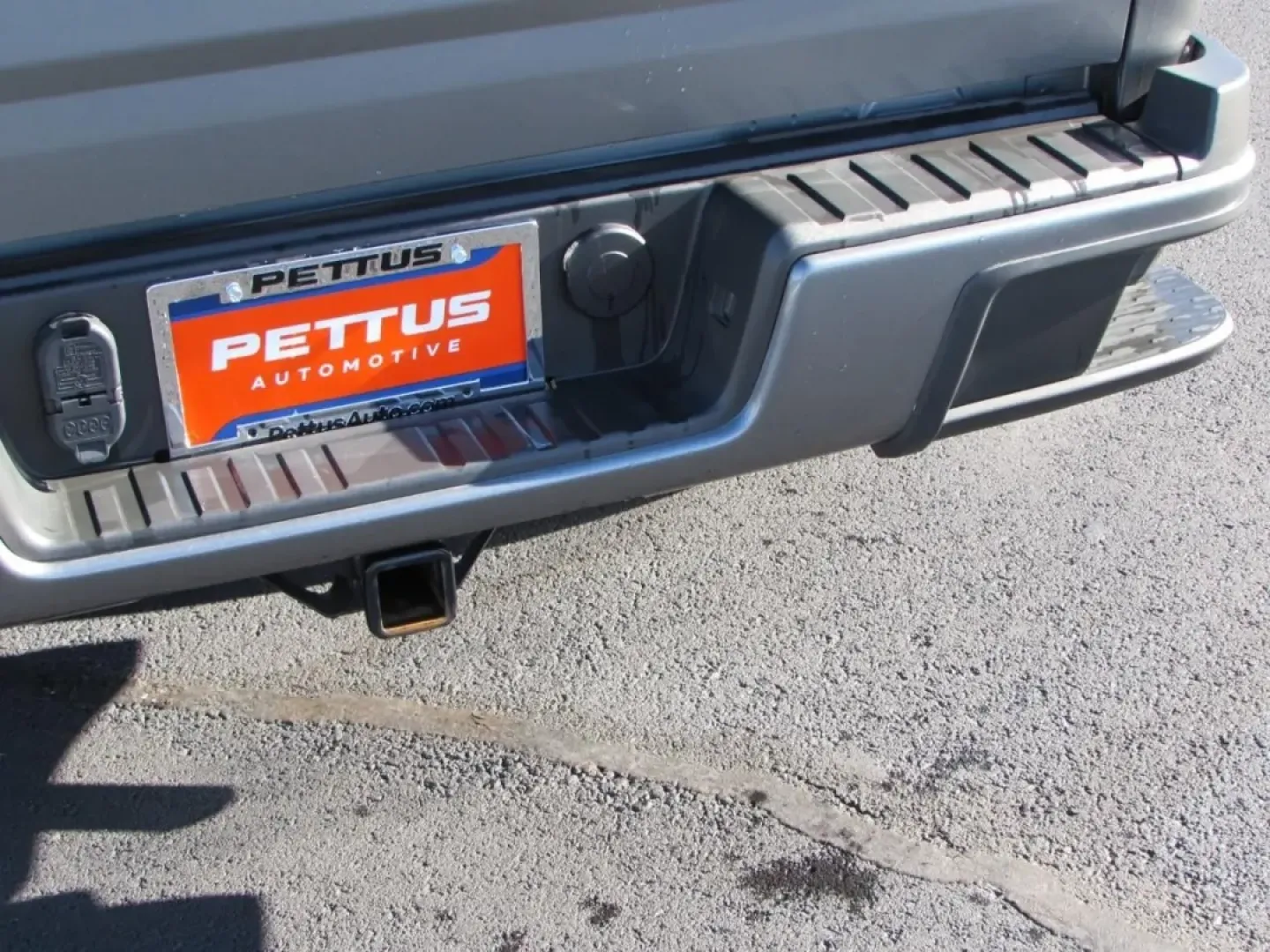 2022 /Black GMC Canyon Elevation (1GTG6CEN7N1) with an 3.6L V6 DOHC 24V engine, 6A transmission, located at 12836 Highway 21, De Soto, MO, 63020, (636) 337-7777, 38.151867, -90.575615 - **Elevate Your Adventures with the 2022 GMC Canyon 4WD Elevation Crew Cab!** <br /> <br /> Are you ready to take on your next weekend adventure or give your growing family the spacious ride they deserve? Look no further than the 2022 GMC Canyon 4WD Elevation Crew Cab available now at Pettus Ford De - Photo#11