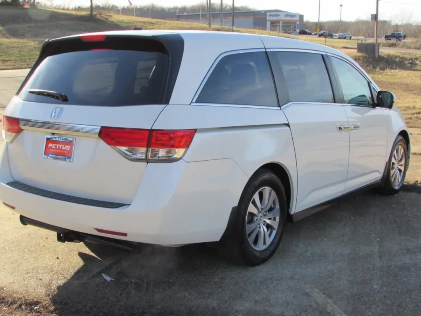 2016 /Beige Leather Honda Odyssey EX-L (5FNRL5H60GB) with an 3.5L V6 SOHC 24-Valve i-VTEC engine, Automatic transmission, located at 12836 Highway 21, De Soto, MO, 63020, (636) 337-7777, 38.151867, -90.575615 - Are you ready for seamless family adventures or a comfortable ride to work? Look no further than the 2016 Honda Odyssey EX-L, a minivan that perfectly balances style, comfort, and practicality. At Pettus Ford De Soto, located at 12836 Missouri Hwy 21, De Soto, MO, we pride ourselves on offering qual - Photo#9