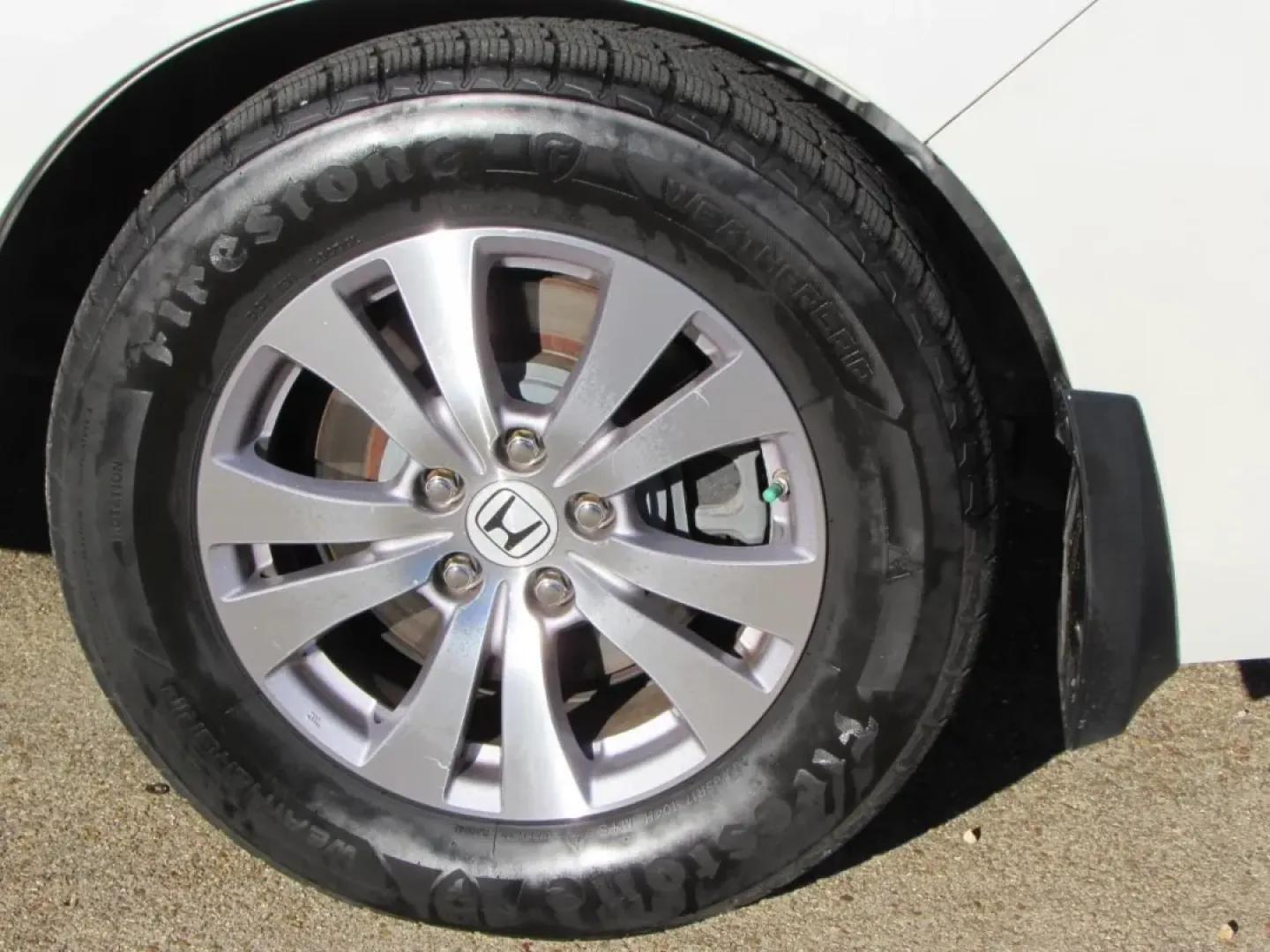 2016 /Beige Leather Honda Odyssey EX-L (5FNRL5H60GB) with an 3.5L V6 SOHC 24-Valve i-VTEC engine, Automatic transmission, located at 12836 Highway 21, De Soto, MO, 63020, (636) 337-7777, 38.151867, -90.575615 - Are you ready for seamless family adventures or a comfortable ride to work? Look no further than the 2016 Honda Odyssey EX-L, a minivan that perfectly balances style, comfort, and practicality. At Pettus Ford De Soto, located at 12836 Missouri Hwy 21, De Soto, MO, we pride ourselves on offering qual - Photo#12