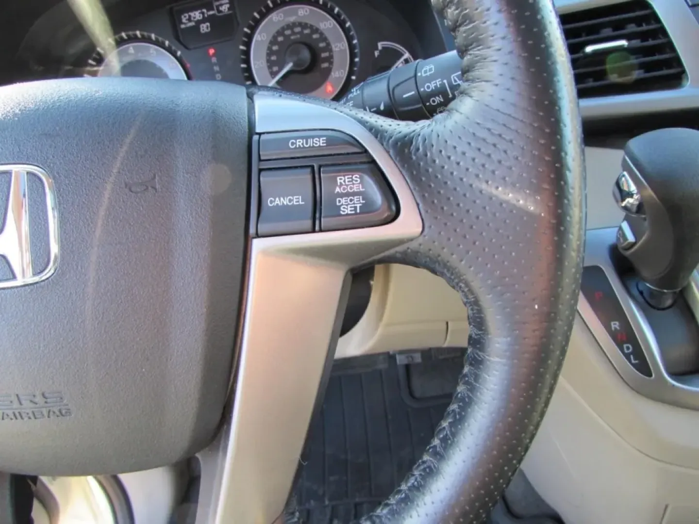 2016 /Beige Leather Honda Odyssey EX-L (5FNRL5H60GB) with an 3.5L V6 SOHC 24-Valve i-VTEC engine, Automatic transmission, located at 12836 Highway 21, De Soto, MO, 63020, (636) 337-7777, 38.151867, -90.575615 - Are you ready for seamless family adventures or a comfortable ride to work? Look no further than the 2016 Honda Odyssey EX-L, a minivan that perfectly balances style, comfort, and practicality. At Pettus Ford De Soto, located at 12836 Missouri Hwy 21, De Soto, MO, we pride ourselves on offering qual - Photo#19