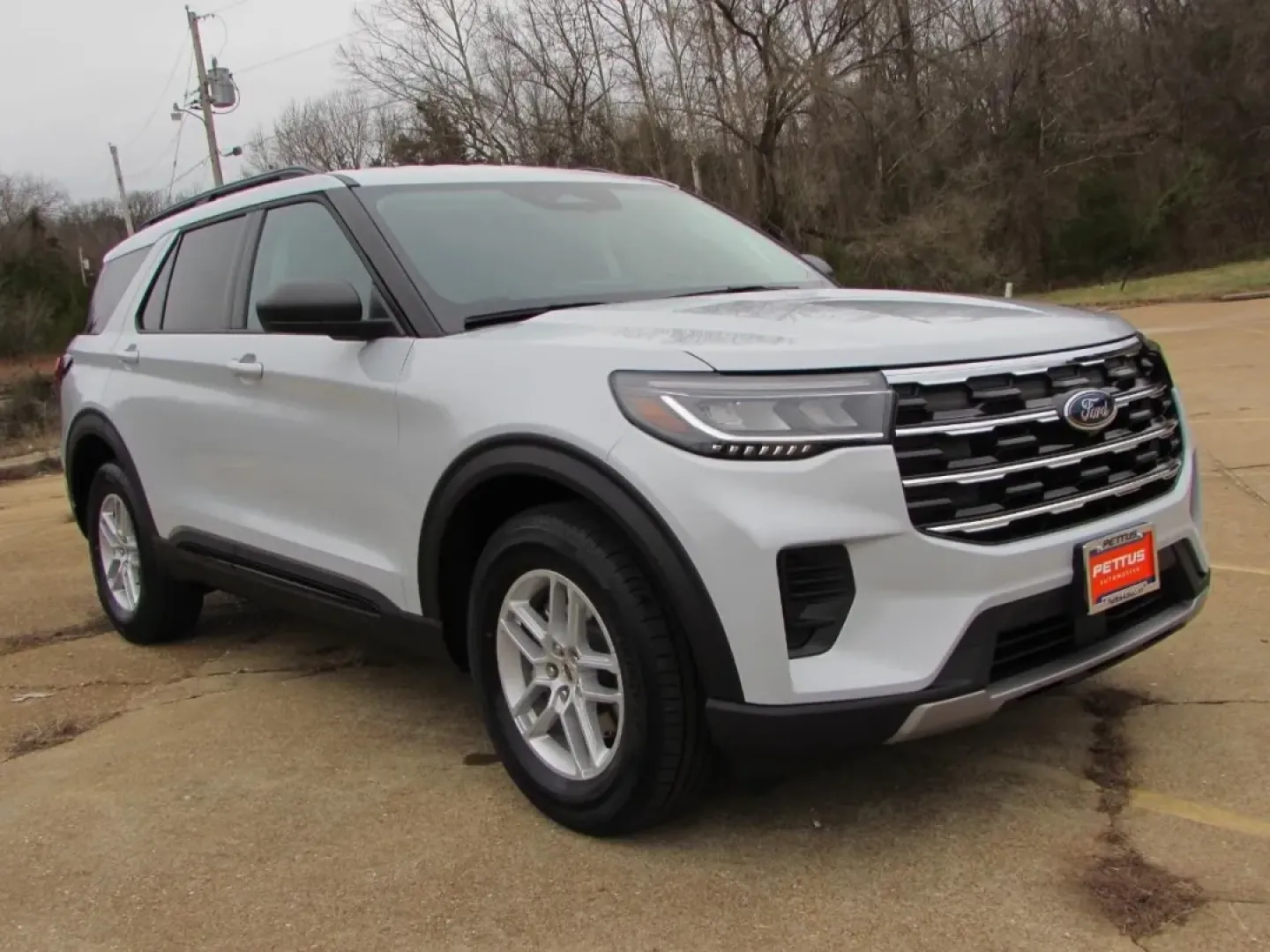 2026 /Ultra Dark Space Gray Ford Explorer Active (1FMUK8DH3TG) with an 2.3L EcoBoost I-4 engine, Automatic transmission, located at 12836 Highway 21, De Soto, MO, 63020, (636) 337-7777, 38.151867, -90.575615 - Introducing the 2026 Ford Explorer Active-a versatile SUV designed for adventurous families and weekend warriors alike! Whether you're planning a road trip to the scenic Meramec Caverns or just navigating the weekday hustle around De Soto, MO, this vehicle is the perfect companion. With its spacious - Photo#0