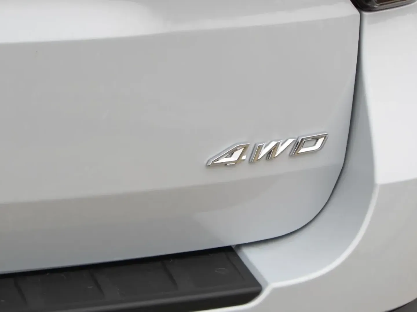 2026 /Ultra Dark Space Gray Ford Explorer Active (1FMUK8DH3TG) with an 2.3L EcoBoost I-4 engine, Automatic transmission, located at 12836 Highway 21, De Soto, MO, 63020, (636) 337-7777, 38.151867, -90.575615 - Introducing the 2026 Ford Explorer Active-a versatile SUV designed for adventurous families and weekend warriors alike! Whether you're planning a road trip to the scenic Meramec Caverns or just navigating the weekday hustle around De Soto, MO, this vehicle is the perfect companion. With its spacious - Photo#10