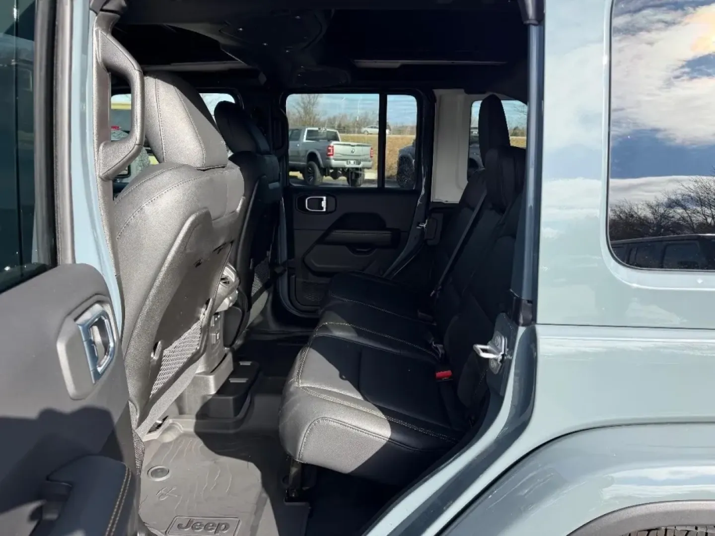 2026 /Black Leather Jeep Wrangler Sahara (1C4PJXENXTW) with an 2.0L engine, 6M transmission, located at 970 Woodlawn Dr., Farmington, MO, 63640, (573) 431-7800, 37.825642, -90.468674 - ### Adventure Awaits with the 2026 Jeep Wrangler Sahara at Pettus CDJR Farmington!<br /> <br /> If you're seeking a vehicle that embodies both rugged durability and modern comfort, look no further than the 2026 Jeep Wrangler Sahara, available exclusively at Pettus CDJR Farmington. This SUV is design - Photo#7