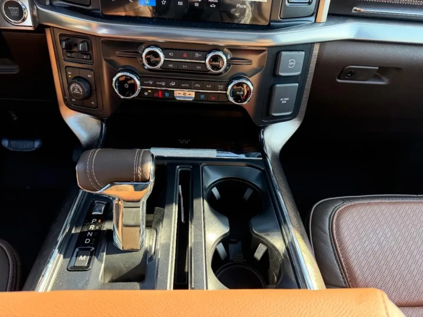 2025 /Java Ford F-150 King Ranch (1FTFW6LD6SF) with an 3.5L V6 Turbocharged engine, located at 12836 Highway 21, De Soto, MO, 63020, (636) 337-7777, 38.151867, -90.575615 - Are you searching for the perfect truck that blends rugged performance with modern convenience? Look no further than the stunning 2025 Ford F-150 King Ranch available right now at Pettus Ford Fredericktown. This exceptional pre-owned vehicle isn't just a truck; it's a lifestyle choice that caters to - Photo#16