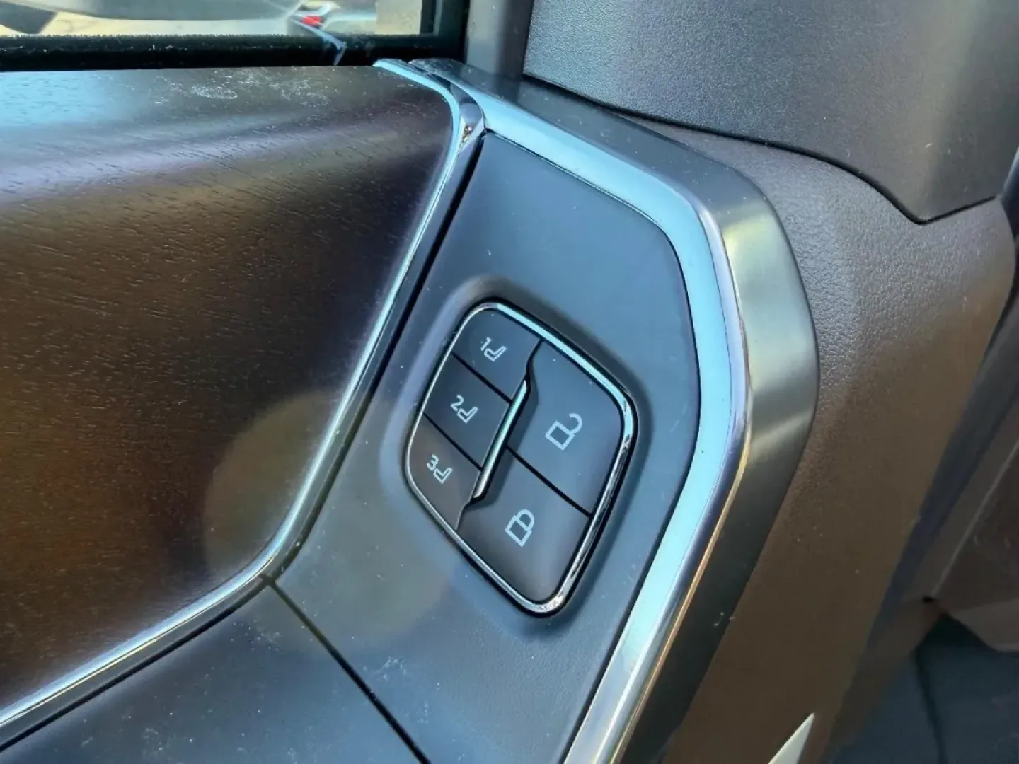 2025 /Java Ford F-150 King Ranch (1FTFW6LD6SF) with an 3.5L V6 Turbocharged engine, located at 12836 Highway 21, De Soto, MO, 63020, (636) 337-7777, 38.151867, -90.575615 - Are you searching for the perfect truck that blends rugged performance with modern convenience? Look no further than the stunning 2025 Ford F-150 King Ranch available right now at Pettus Ford Fredericktown. This exceptional pre-owned vehicle isn't just a truck; it's a lifestyle choice that caters to - Photo#19