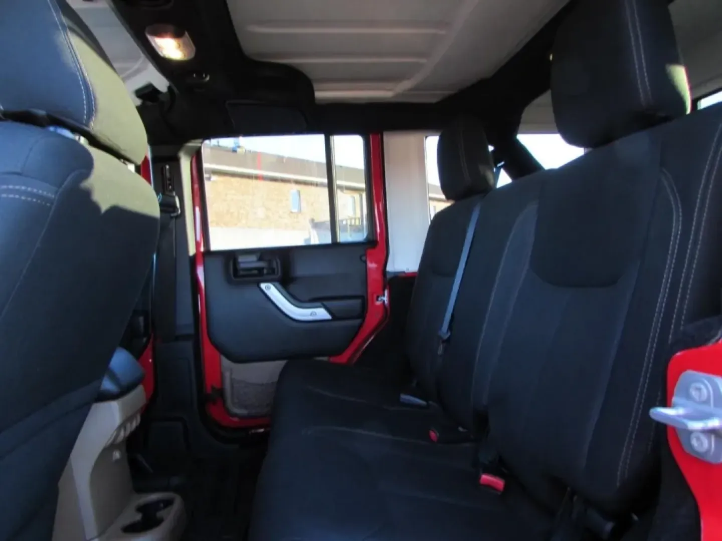 2016 /Black Jeep Wrangler Unlimited Sahara (1C4BJWEG9GL) with an 3.6L V6 DOHC 24V FFV engine, Automatic transmission, located at 12830 Highway 21, De Soto, MO, 63020, (636) 337-7777, 38.153099, -90.573624 - **Adventure Awaits with This 2016 Jeep Wrangler at Pettus CDJR DeSoto!**<br /> <br /> Are you ready to take your weekends to the next level? Whether it's an off-road adventure through the scenic Ozark trails or a family road trip to local attractions like the historic De Soto City Park, this 2016 Je - Photo#27