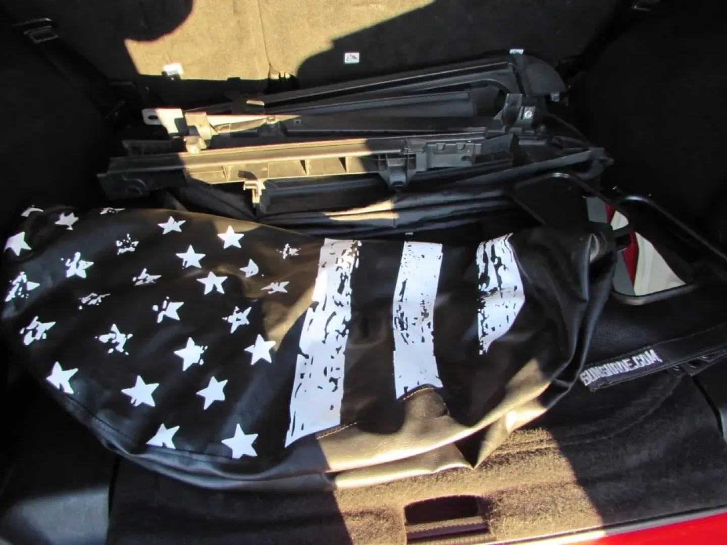 2016 /Black Jeep Wrangler Unlimited Sahara (1C4BJWEG9GL) with an 3.6L V6 DOHC 24V FFV engine, Automatic transmission, located at 12830 Highway 21, De Soto, MO, 63020, (636) 337-7777, 38.153099, -90.573624 - **Adventure Awaits with This 2016 Jeep Wrangler at Pettus CDJR DeSoto!**<br /> <br /> Are you ready to take your weekends to the next level? Whether it's an off-road adventure through the scenic Ozark trails or a family road trip to local attractions like the historic De Soto City Park, this 2016 Je - Photo#35