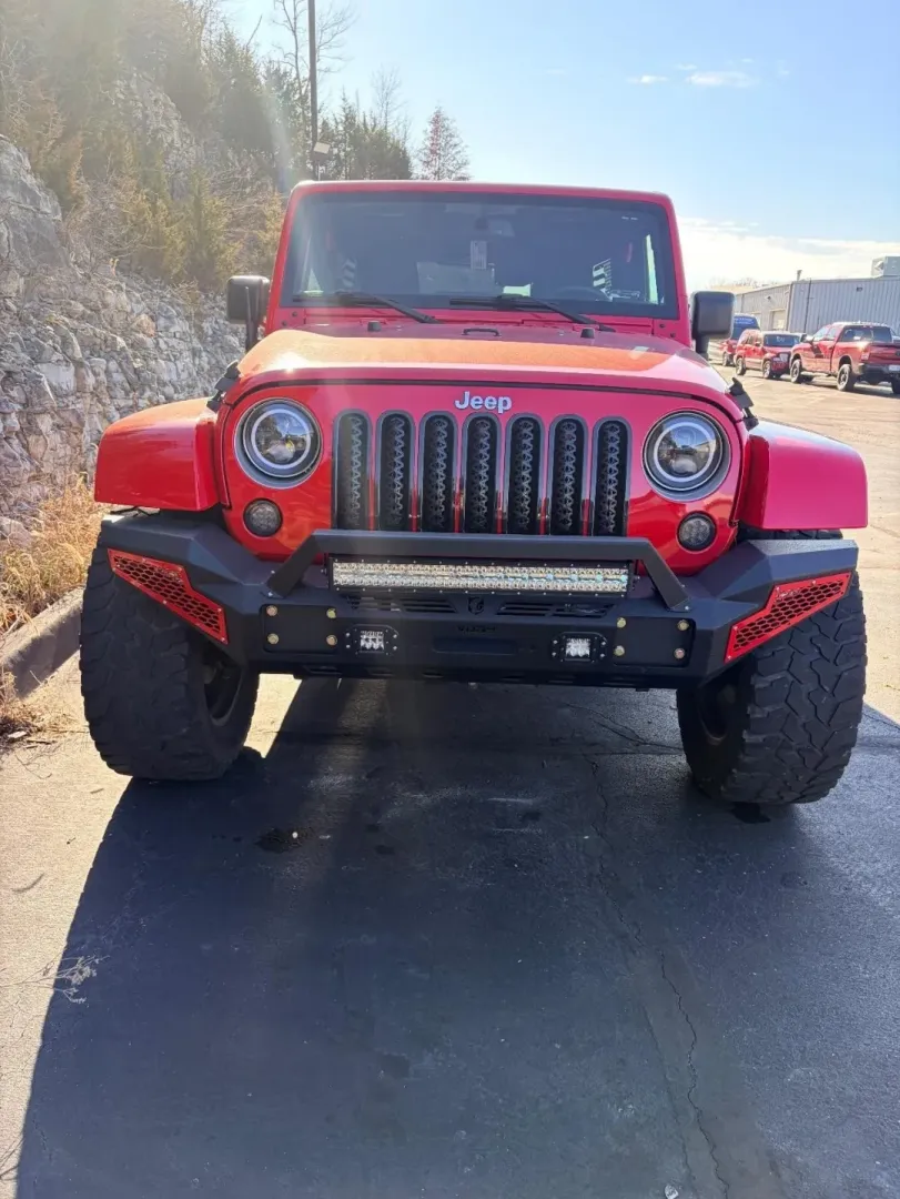 2016 /Black Jeep Wrangler Unlimited Sahara (1C4BJWEG9GL) with an 3.6L V6 DOHC 24V FFV engine, Automatic transmission, located at 12830 Highway 21, De Soto, MO, 63020, (636) 337-7777, 38.153099, -90.573624 - **Adventure Awaits with This 2016 Jeep Wrangler at Pettus CDJR DeSoto!**<br /> <br /> Are you ready to take your weekends to the next level? Whether it's an off-road adventure through the scenic Ozark trails or a family road trip to local attractions like the historic De Soto City Park, this 2016 Je - Photo#36