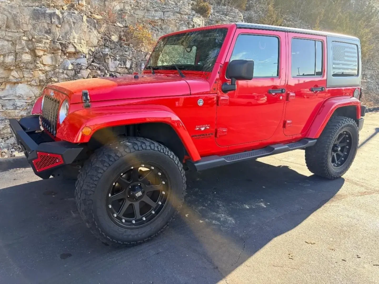 2016 /Black Jeep Wrangler Unlimited Sahara (1C4BJWEG9GL) with an 3.6L V6 DOHC 24V FFV engine, Automatic transmission, located at 12830 Highway 21, De Soto, MO, 63020, (636) 337-7777, 38.153099, -90.573624 - **Adventure Awaits with This 2016 Jeep Wrangler at Pettus CDJR DeSoto!**<br /> <br /> Are you ready to take your weekends to the next level? Whether it's an off-road adventure through the scenic Ozark trails or a family road trip to local attractions like the historic De Soto City Park, this 2016 Je - Photo#42
