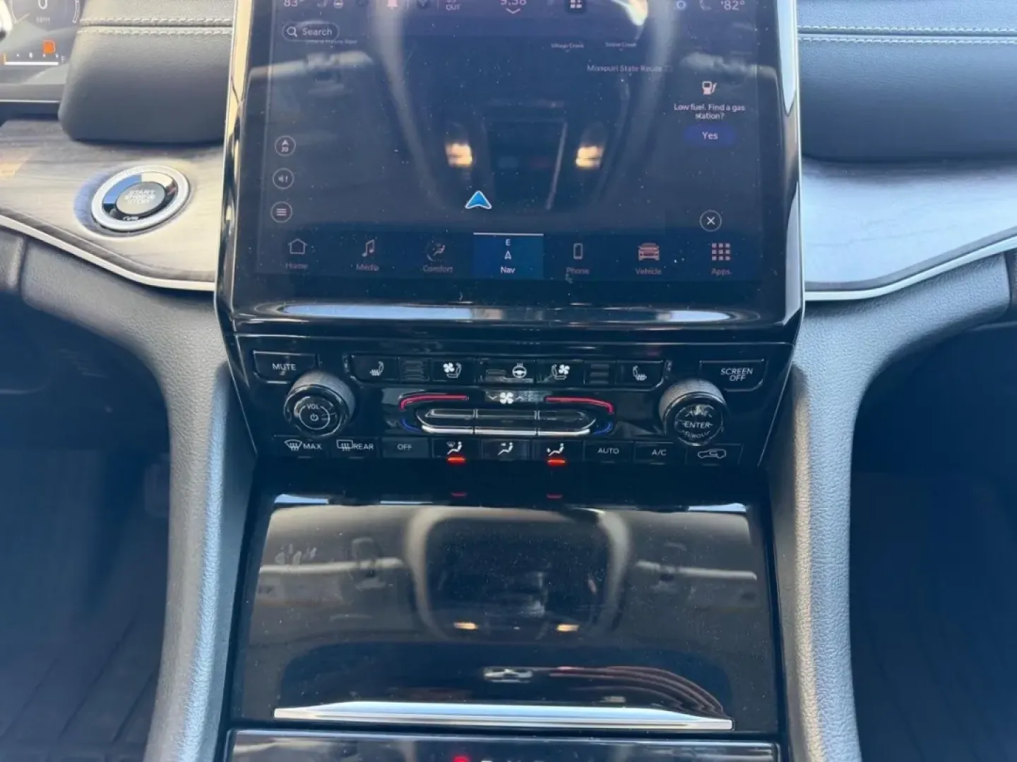 2022 /Global Black Leather Jeep Grand Cherokee Limited (1C4RJKBG4N8) with an 3.6L V6 24V VVT UPG I engine, Automatic transmission, located at 141 Commercial Dr, Fredericktown, MO, 63645, (573) 783-6432, 37.570087, -90.320648 - **Unlock Your Adventurous Side with the 2022 Jeep Grand Cherokee** <br /> Are you ready to elevate your family's adventures or tackle your daily commute with confidence? The 2022 Jeep Grand Cherokee is the perfect SUV to accommodate your lifestyle. With its impressive blend of rugged capability and - Photo#17