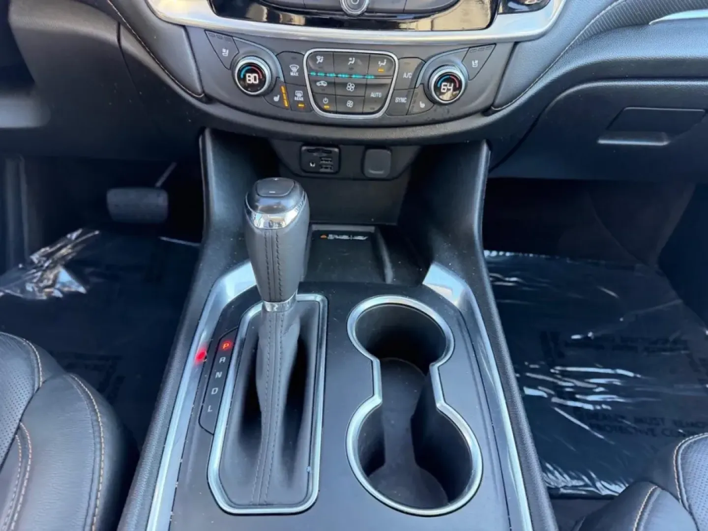 2020 /Jet Black Leather Chevrolet Traverse Premier (1GNERKKW8LJ) with an 3.6L V6 / SIDI / VVT engine, Automatic transmission, located at 141 Commercial Dr, Fredericktown, MO, 63645, (573) 783-6432, 37.570087, -90.320648 - ### Adventure Awaits with the 2020 Chevrolet Traverse Premier<br /> <br /> Are you ready to elevate your family adventures or weekend getaways? The 2020 Chevrolet Traverse Premier is the perfect companion for those who crave exploration without sacrificing comfort. This spacious and stylish SUV chec - Photo#19