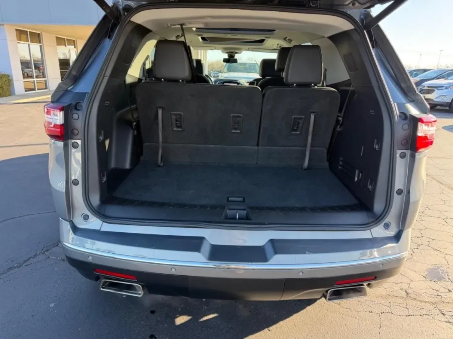 2020 /Jet Black Leather Chevrolet Traverse Premier (1GNERKKW8LJ) with an 3.6L V6 / SIDI / VVT engine, Automatic transmission, located at 141 Commercial Dr, Fredericktown, MO, 63645, (573) 783-6432, 37.570087, -90.320648 - ### Adventure Awaits with the 2020 Chevrolet Traverse Premier<br /> <br /> Are you ready to elevate your family adventures or weekend getaways? The 2020 Chevrolet Traverse Premier is the perfect companion for those who crave exploration without sacrificing comfort. This spacious and stylish SUV chec - Photo#4