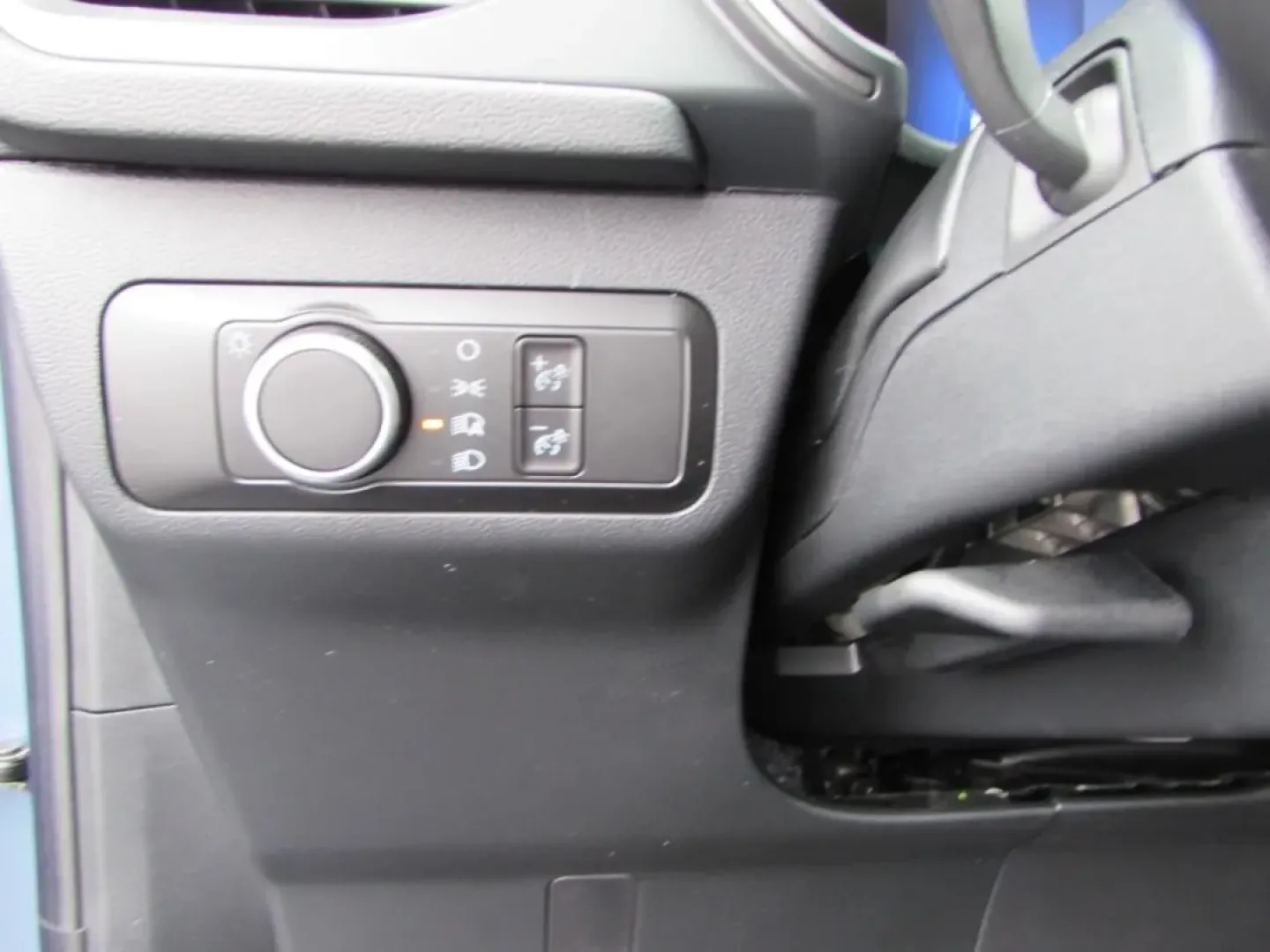 2026 /Ebony Ford Escape Active (1FMCU0GN6TU) with an 1.5L engine, 8A transmission, located at 12836 Highway 21, De Soto, MO, 63020, (636) 337-7777, 38.151867, -90.575615 - **Experience the Perfect Blend of Style and Functionality with the 2026 Ford Escape-Your Ideal SUV for Everyday Adventures!**<br /> <br /> Imagine cruising through the scenic routes of De Soto, MO, in a sleek and stylish SUV that not only turns heads but also delivers exceptional fuel efficiency and - Photo#11