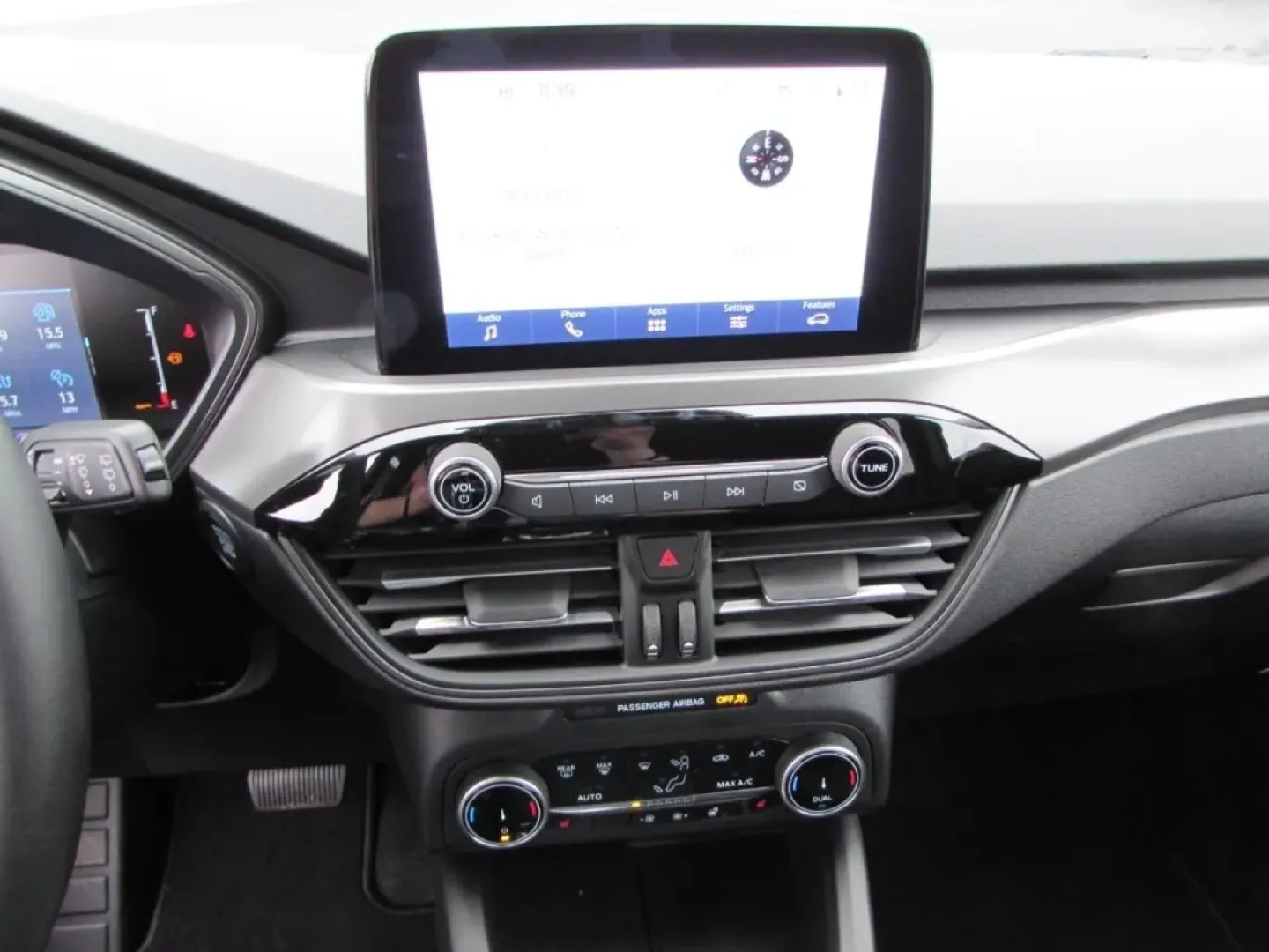 2026 /Ebony Ford Escape Active (1FMCU0GN6TU) with an 1.5L engine, 8A transmission, located at 12836 Highway 21, De Soto, MO, 63020, (636) 337-7777, 38.151867, -90.575615 - **Experience the Perfect Blend of Style and Functionality with the 2026 Ford Escape-Your Ideal SUV for Everyday Adventures!**<br /> <br /> Imagine cruising through the scenic routes of De Soto, MO, in a sleek and stylish SUV that not only turns heads but also delivers exceptional fuel efficiency and - Photo#38