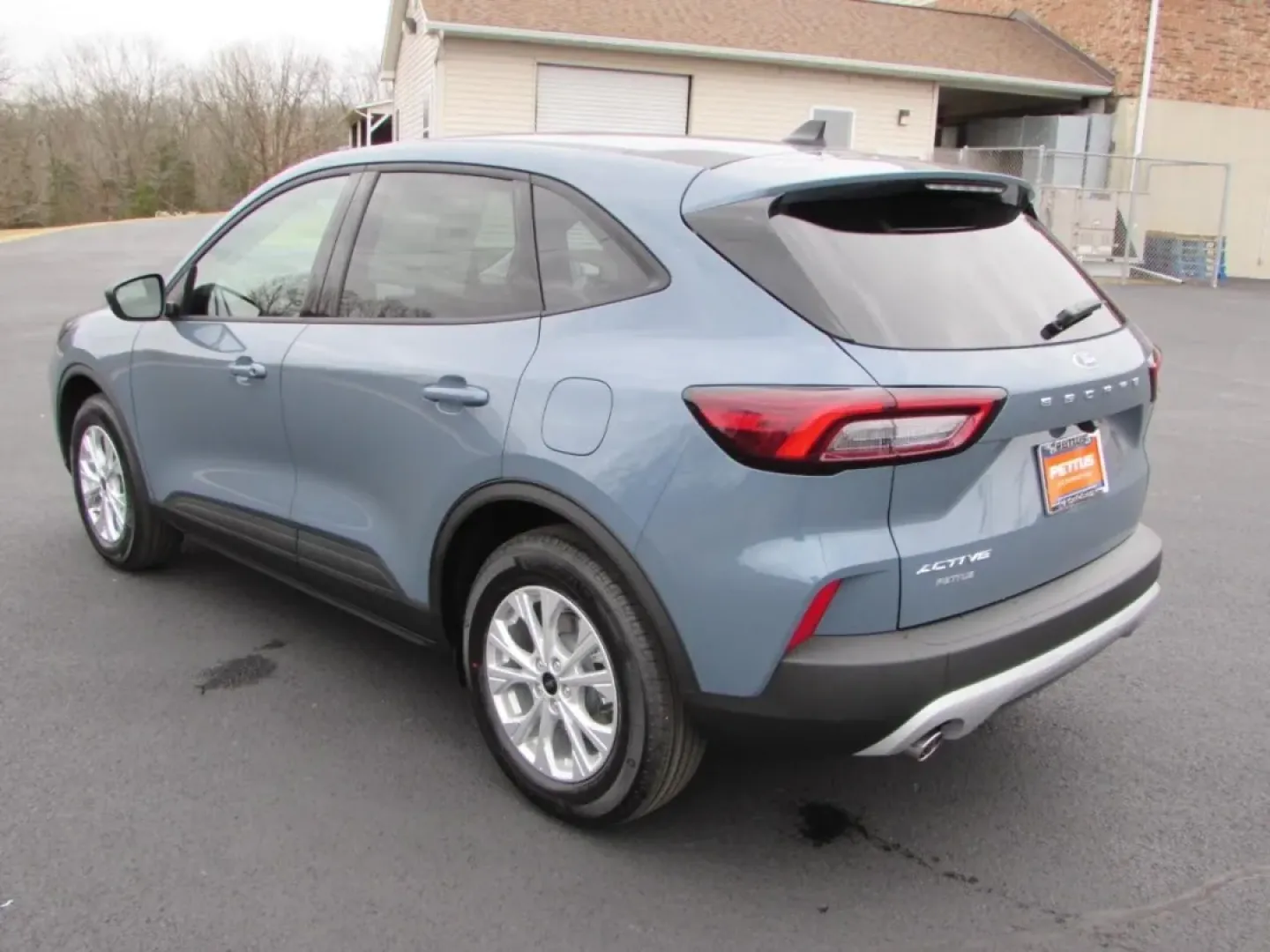 2026 /Ebony Ford Escape Active (1FMCU0GN6TU) with an 1.5L engine, 8A transmission, located at 12836 Highway 21, De Soto, MO, 63020, (636) 337-7777, 38.151867, -90.575615 - **Experience the Perfect Blend of Style and Functionality with the 2026 Ford Escape-Your Ideal SUV for Everyday Adventures!**<br /> <br /> Imagine cruising through the scenic routes of De Soto, MO, in a sleek and stylish SUV that not only turns heads but also delivers exceptional fuel efficiency and - Photo#4